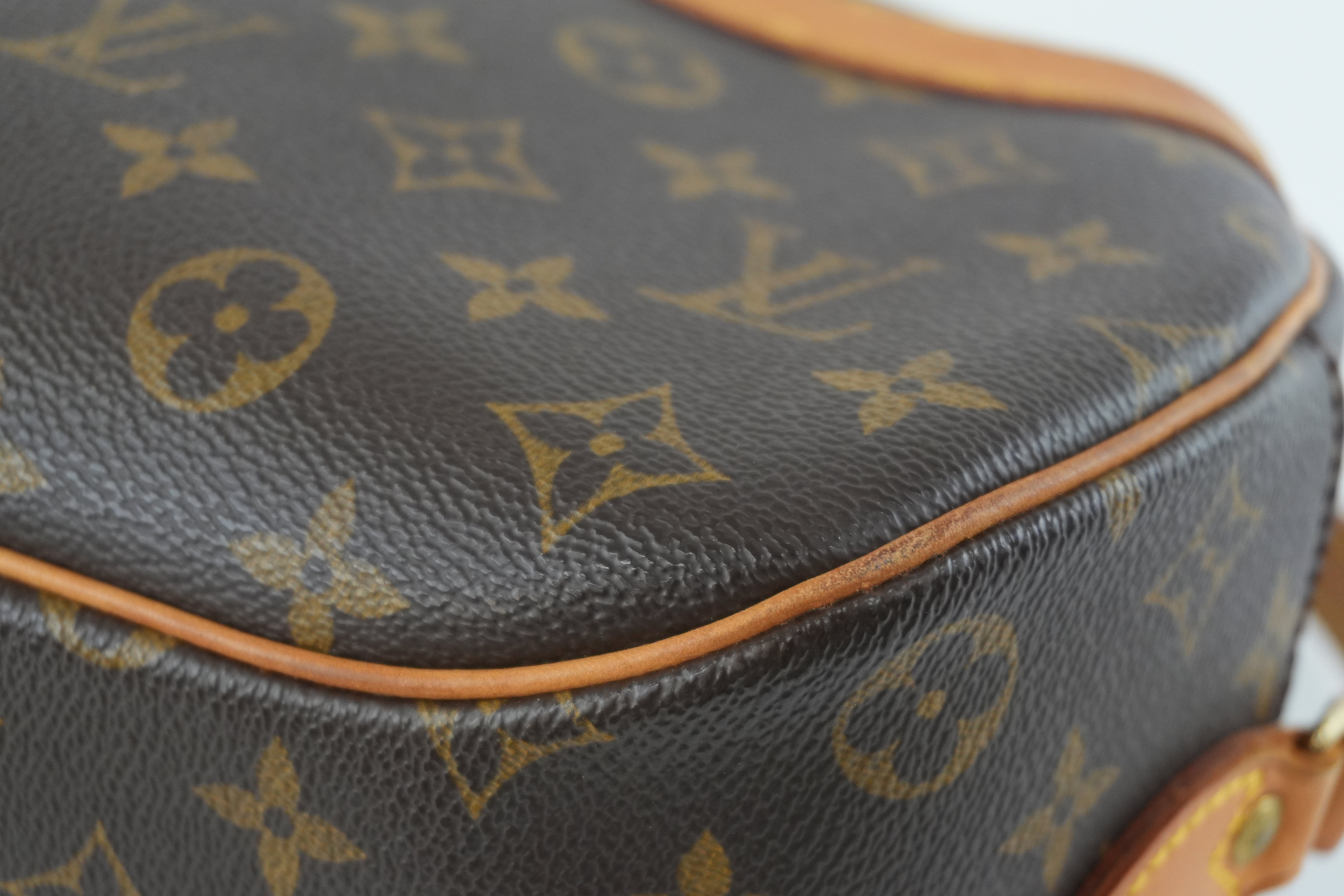 Pre-owned Louis Vuitton Monogram Blois Shoulder Bag