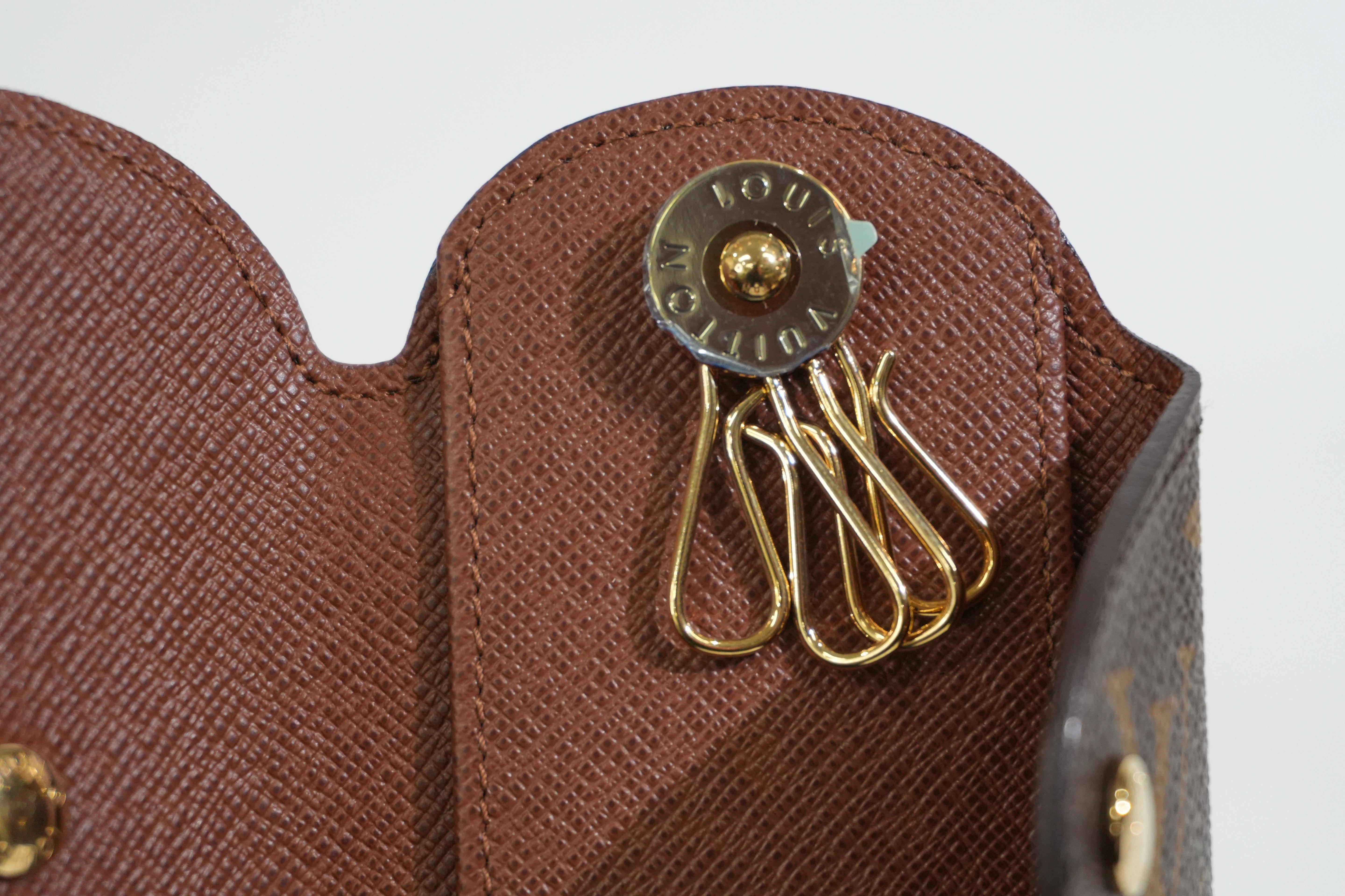 Pre-owned Louis Vuitton Monogram Oval Multicles 4