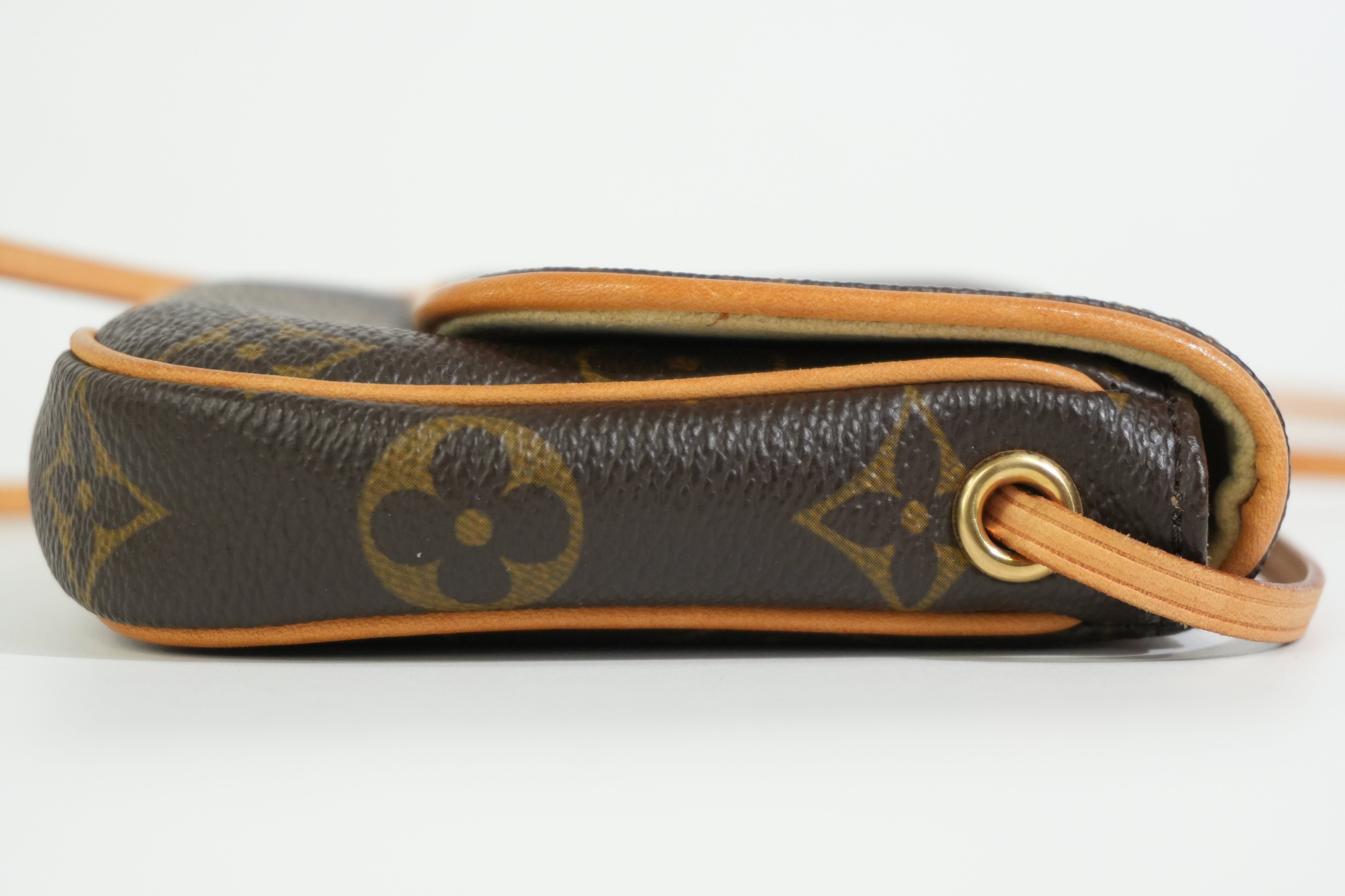 Pre-owned Louis Vuitton Monogram Pochette Cancun Crossbody Bag