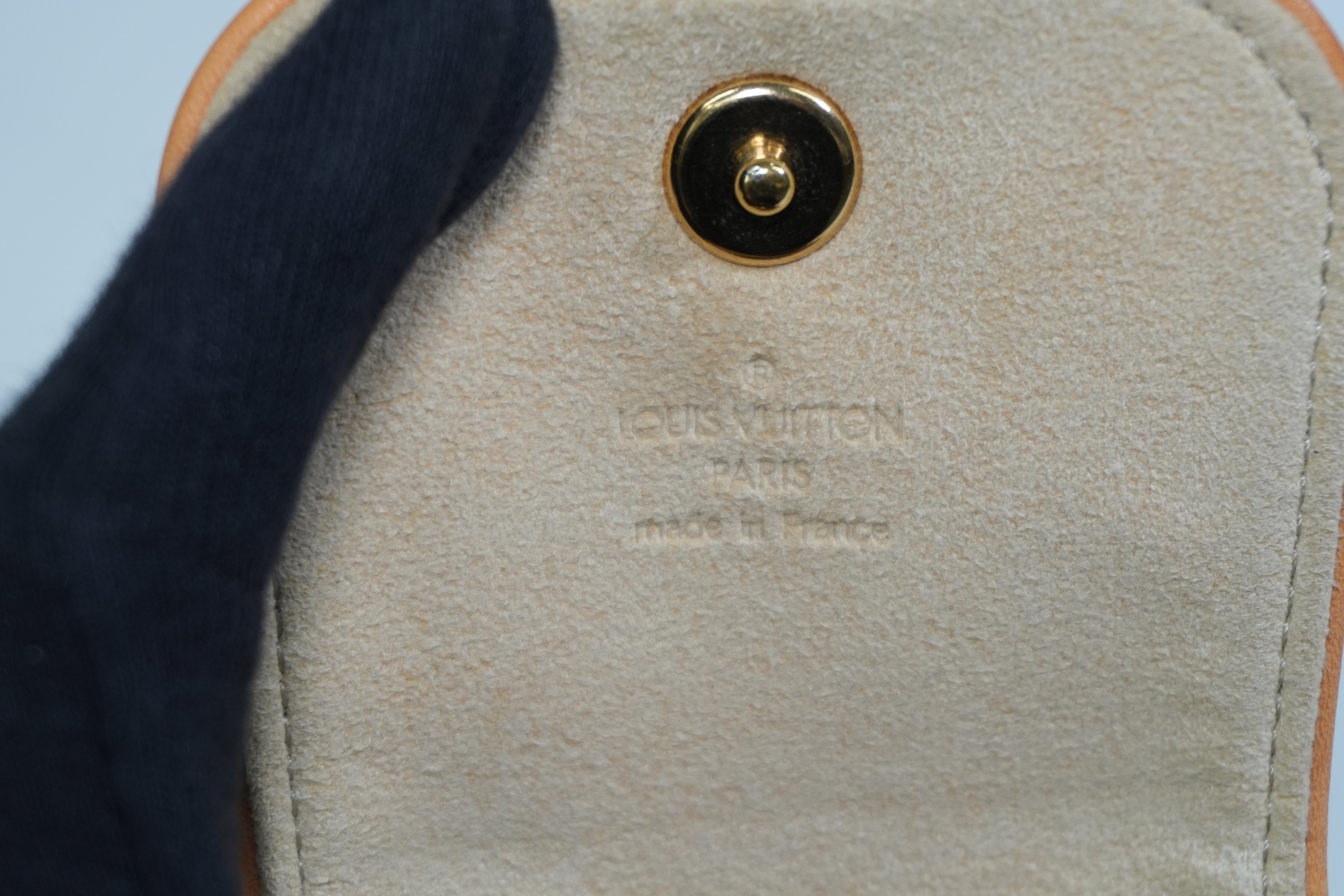 Pre-owned Louis Vuitton Monogram Pochette Cancun Crossbody Bag