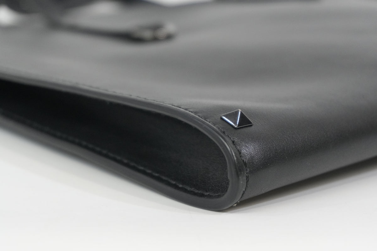 Pre-Owned Valentino Laptop Handbag