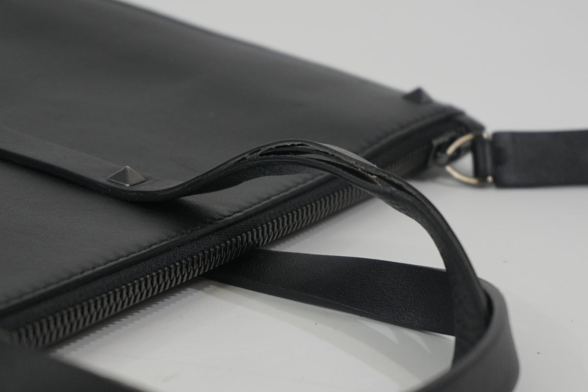 Pre-Owned Valentino Laptop Handbag