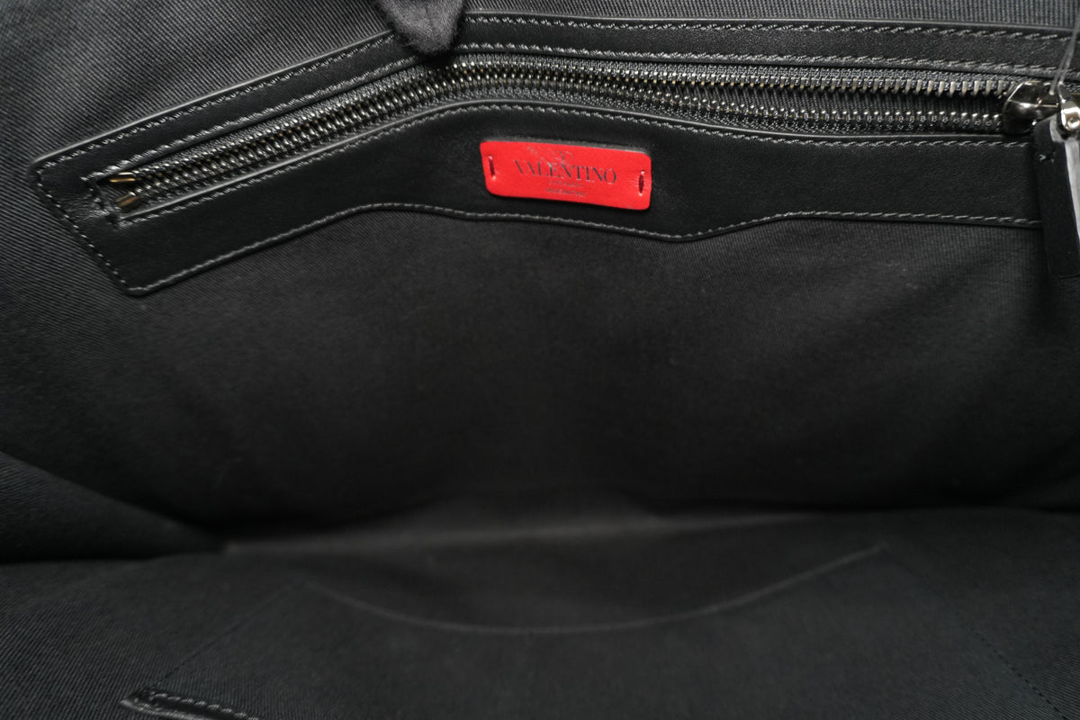 Pre-Owned Valentino Laptop Handbag