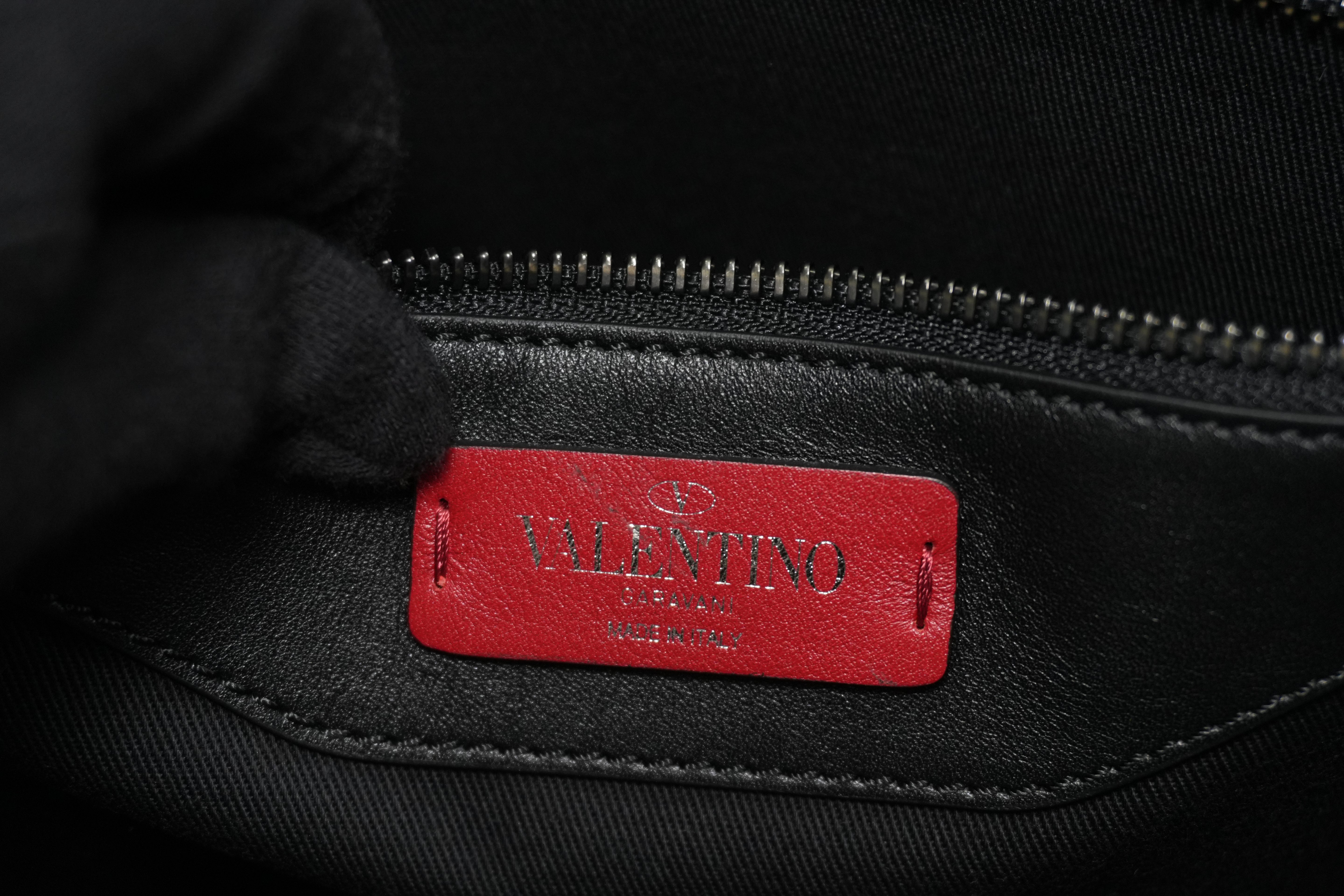 Pre-Owned Valentino Laptop Handbag