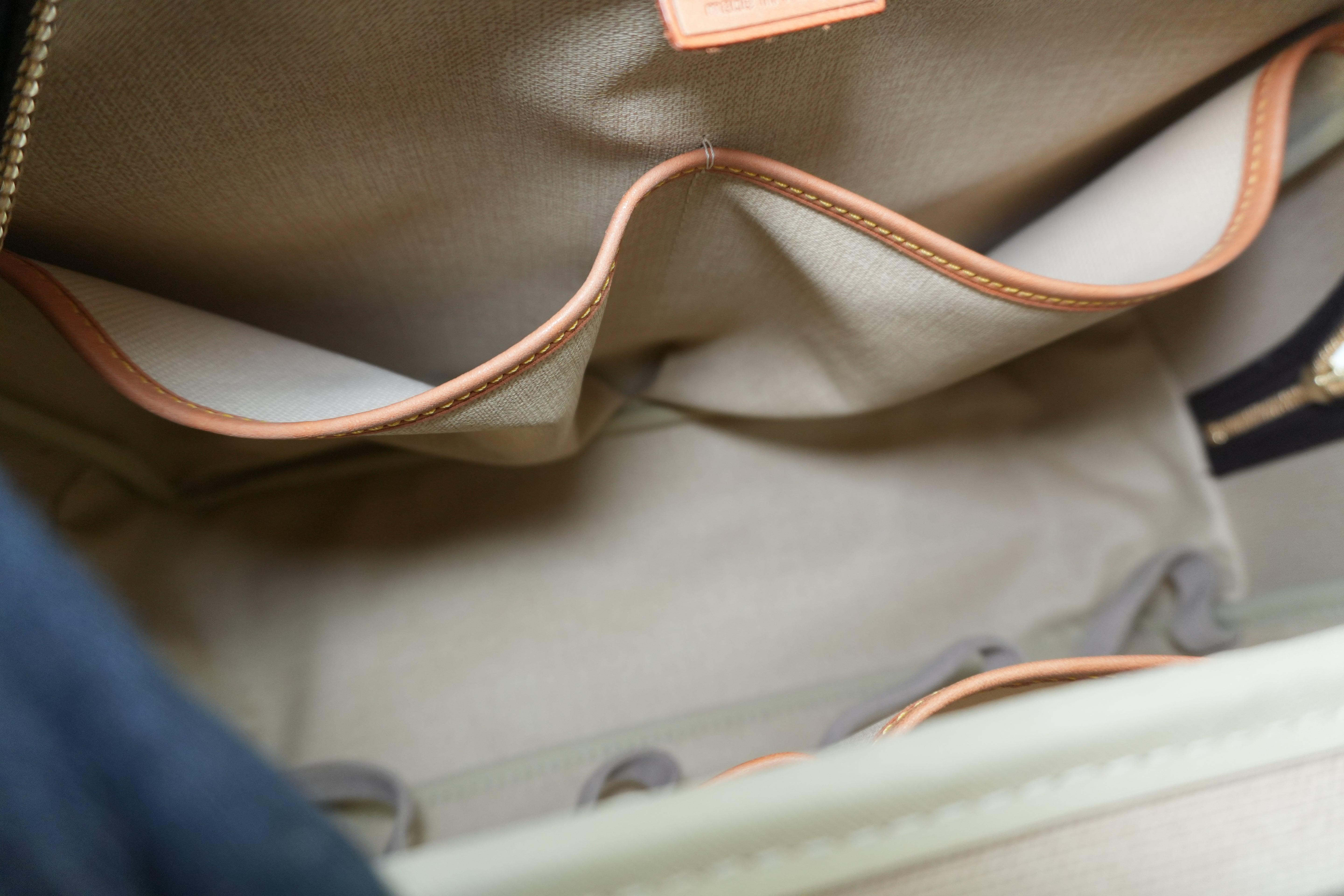 Pre-owned Louis Vuitton Monogram Deauville Handbag