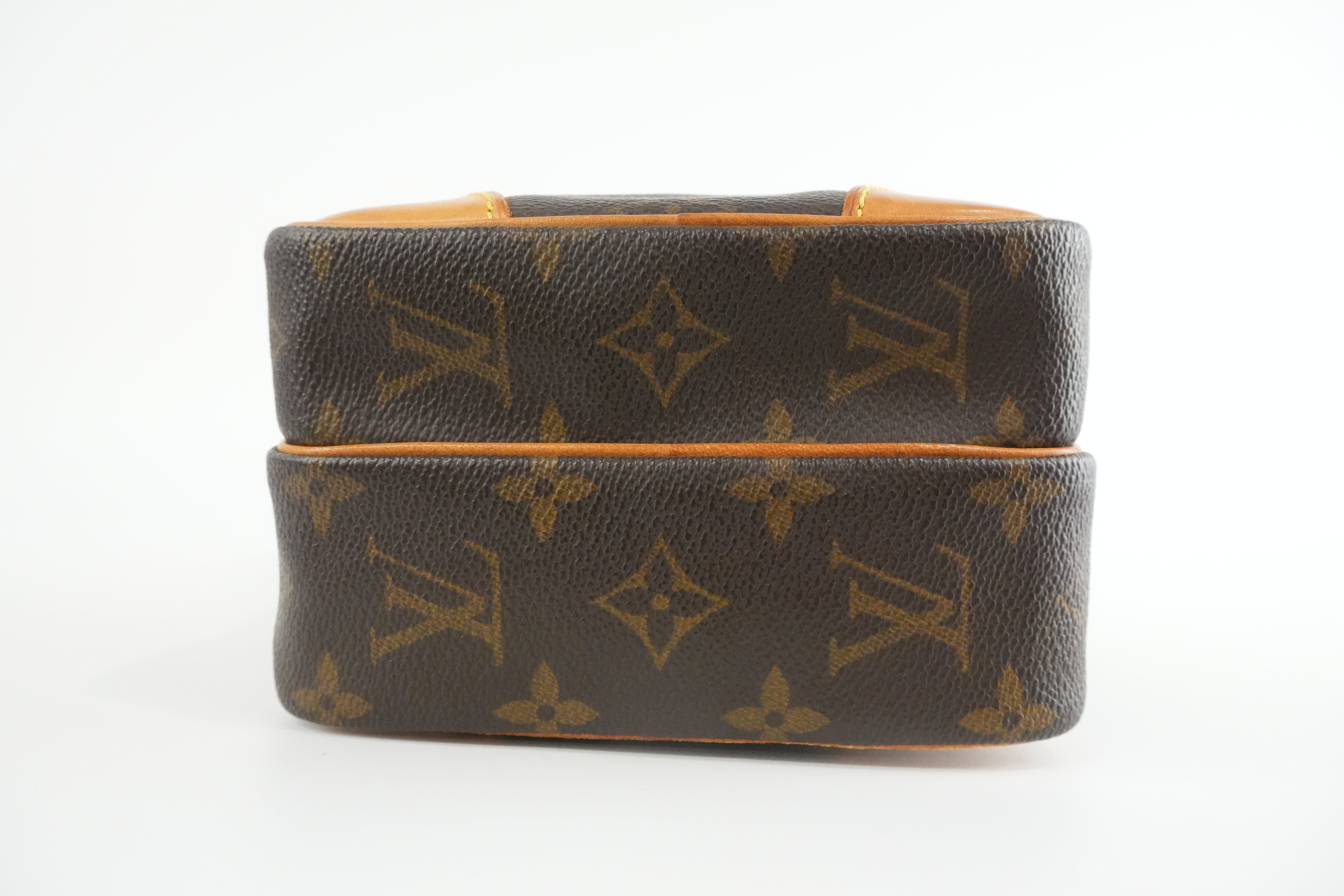 Louis Vuitton Monogram Amazone Crossbody Used