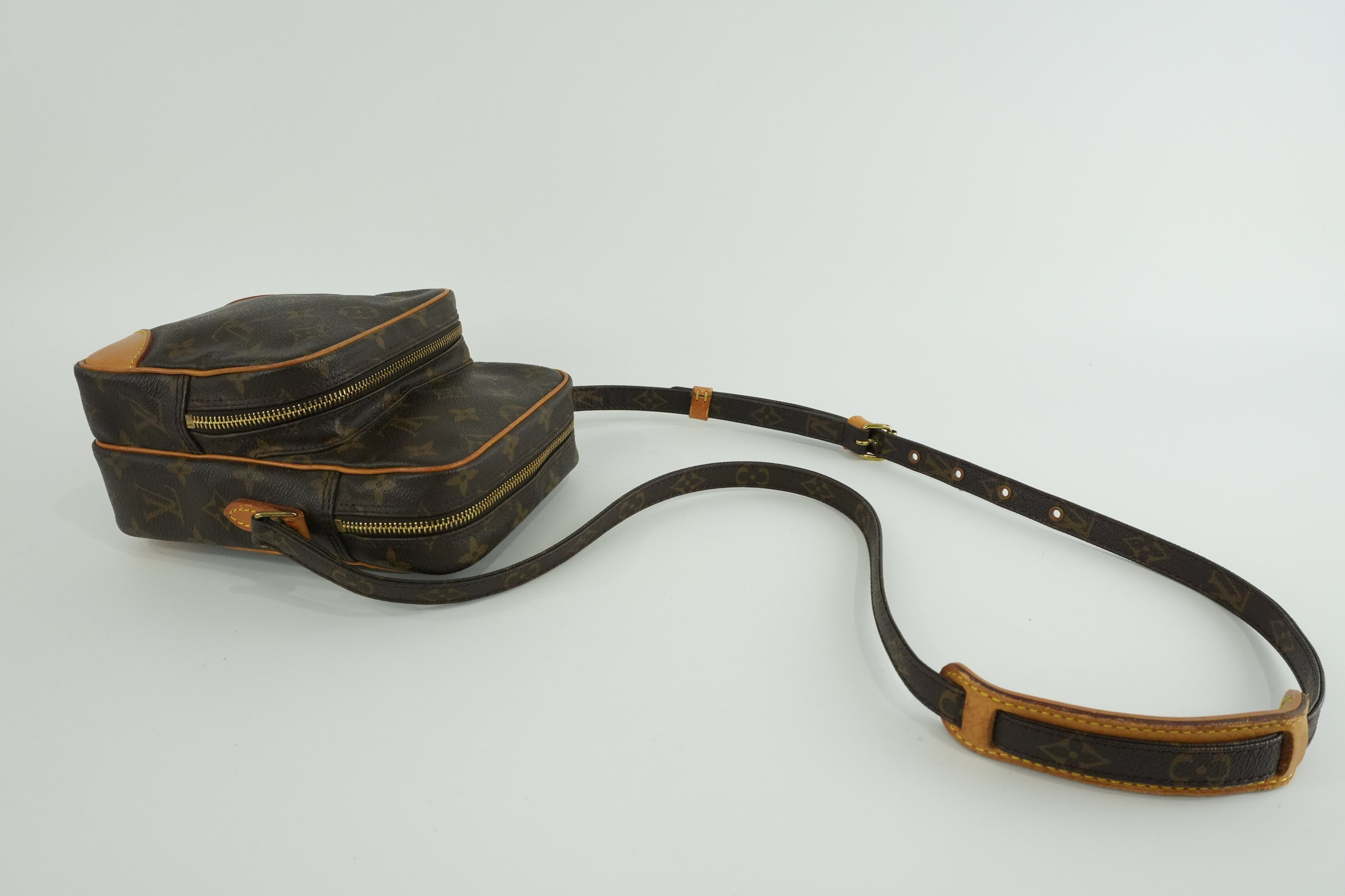 Louis Vuitton Monogram Amazone Crossbody Used