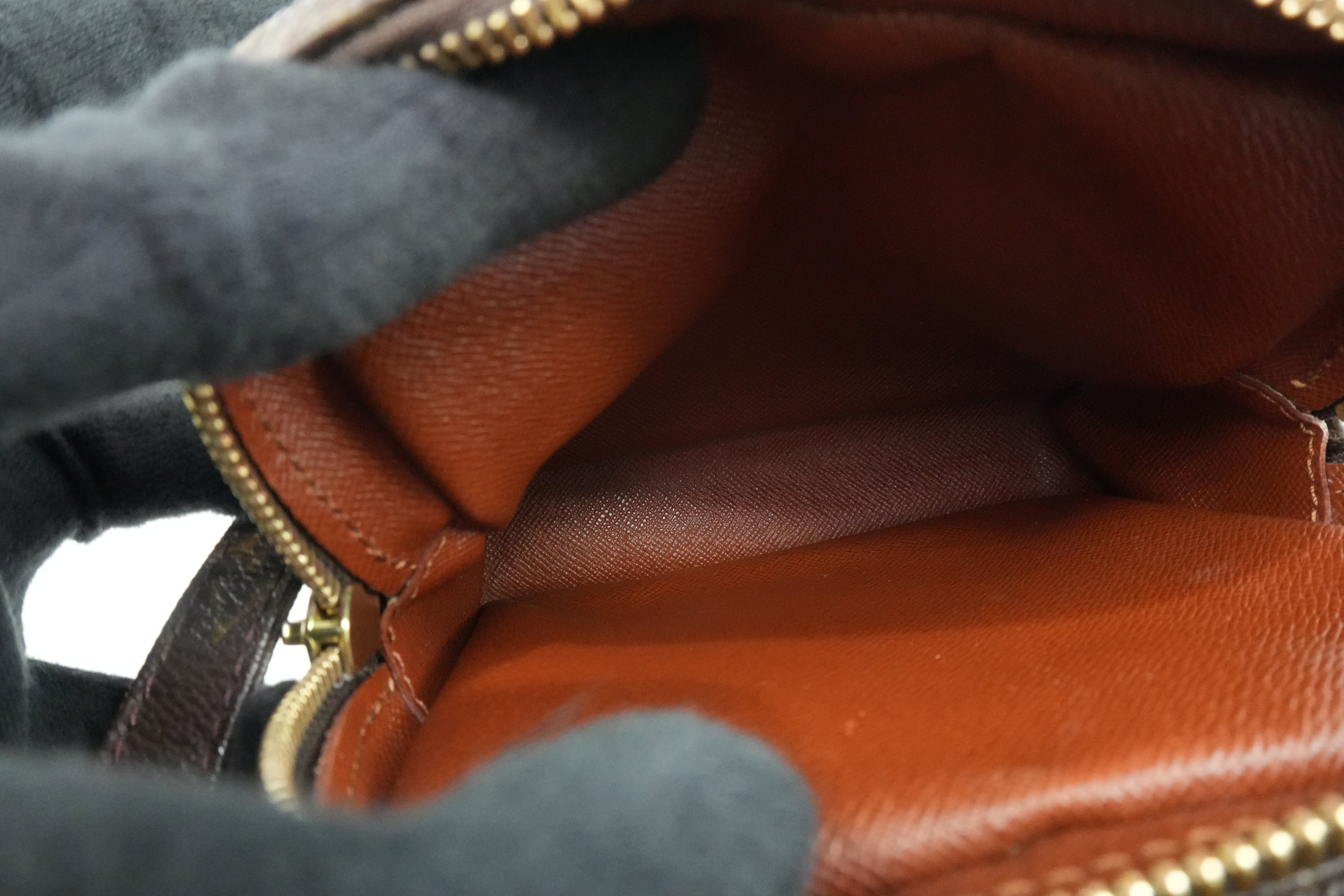 Louis Vuitton Monogram Amazone Crossbody Used