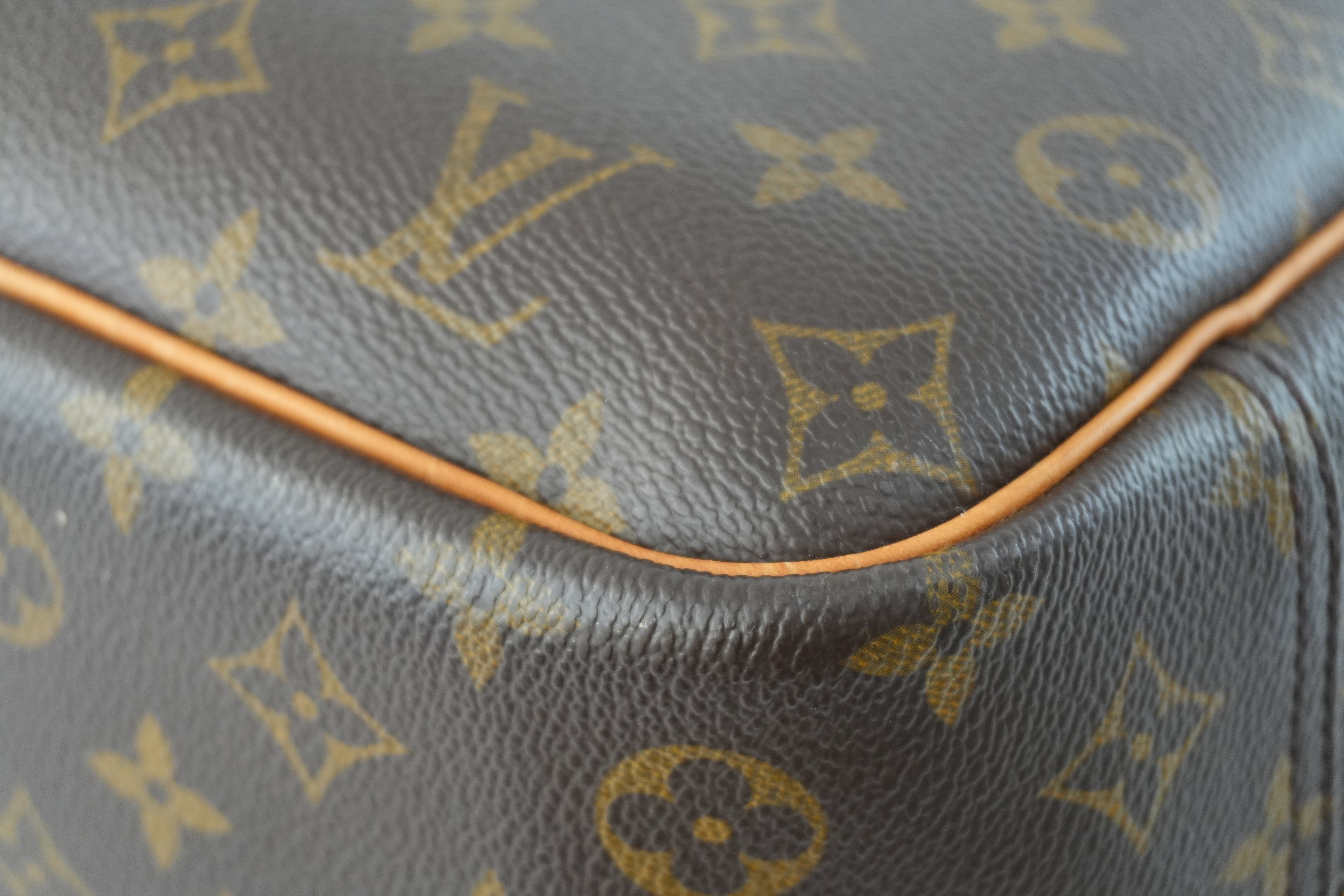 Pre-owned Louis Vuitton Monogram Deauville Handbag
