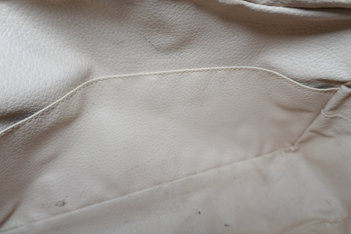 Pre-Owned Louis Vuitton Monogram Trousse 28