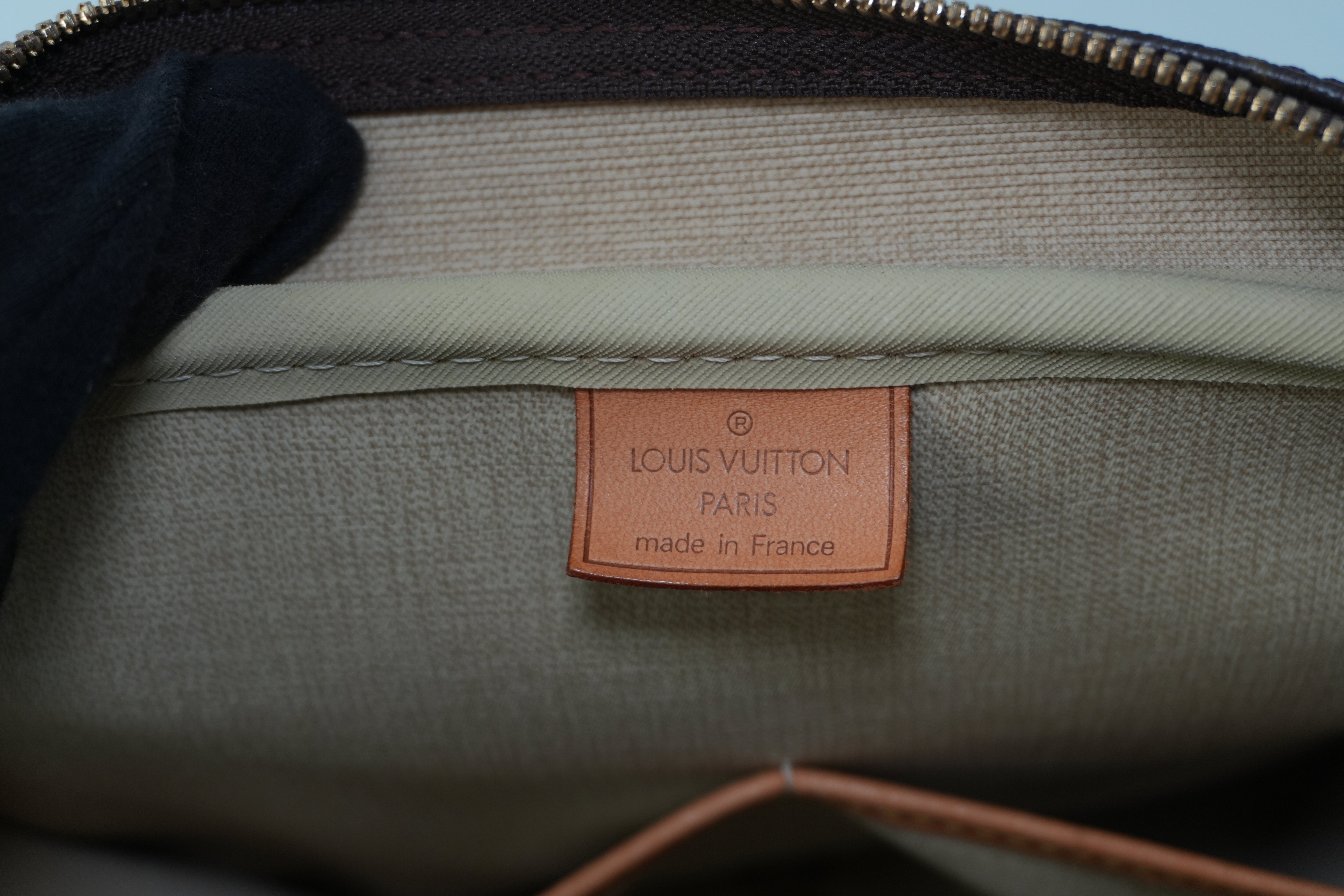 Pre-owned Louis Vuitton Monogram Deauville Handbag