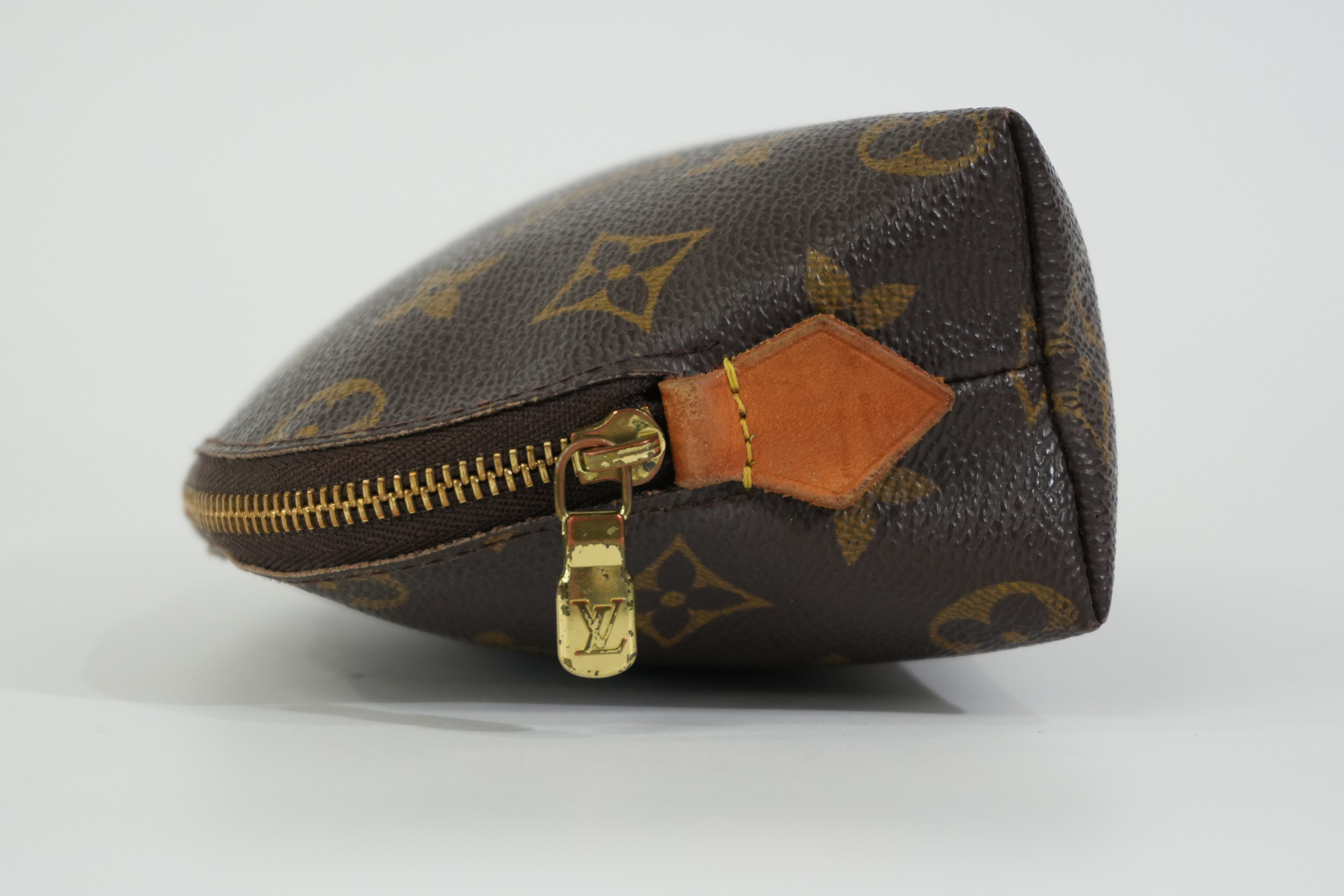 Pre-owned Louis Vuitton Monogram Cosmetic Pouch PM