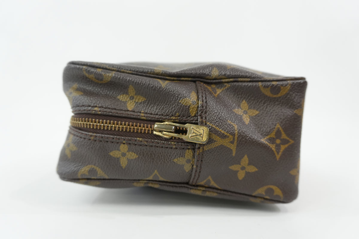 Pre-Owned Louis Vuitton Monogram Trousse 28 Pouch