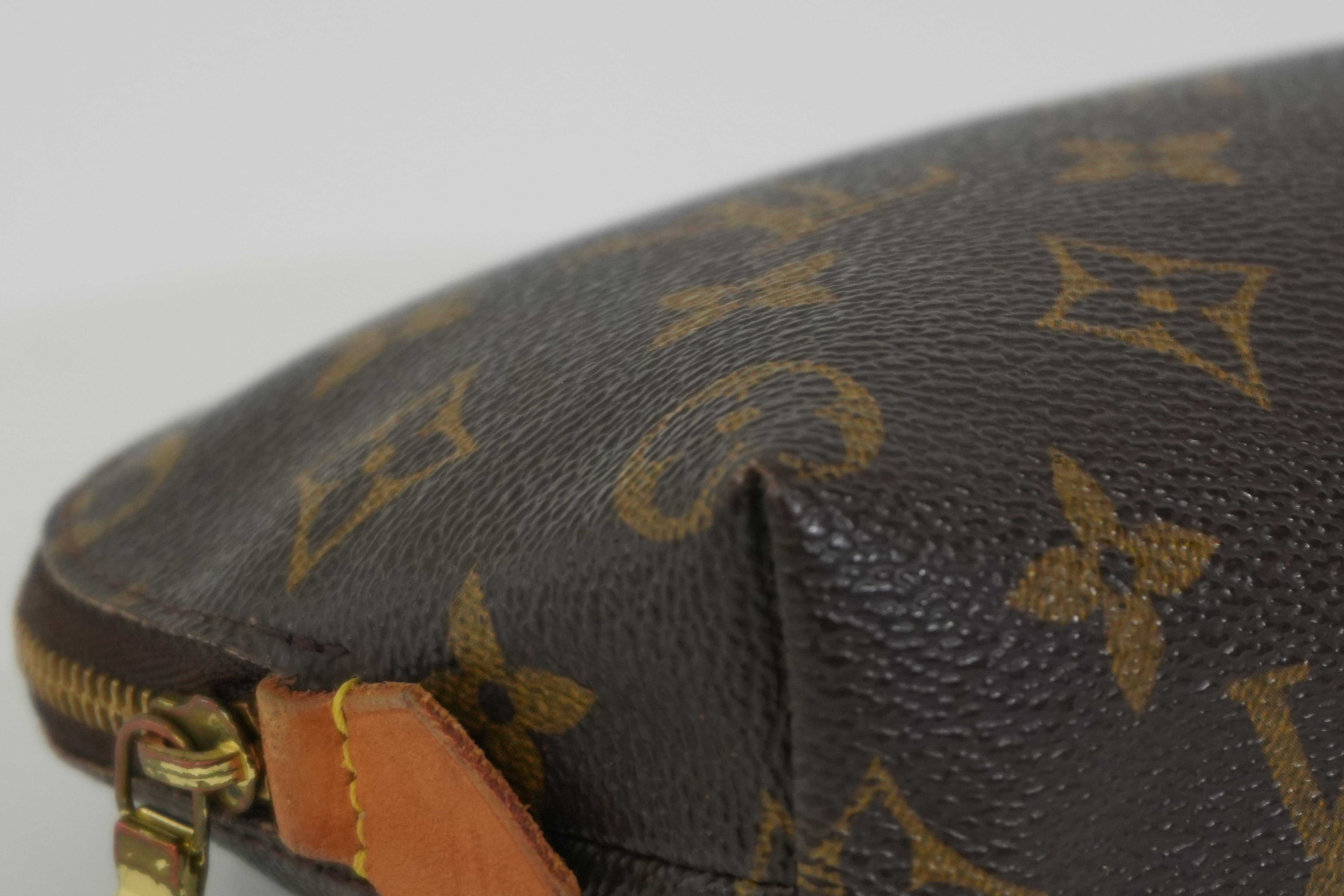 Pre-owned Louis Vuitton Monogram Cosmetic Pouch PM