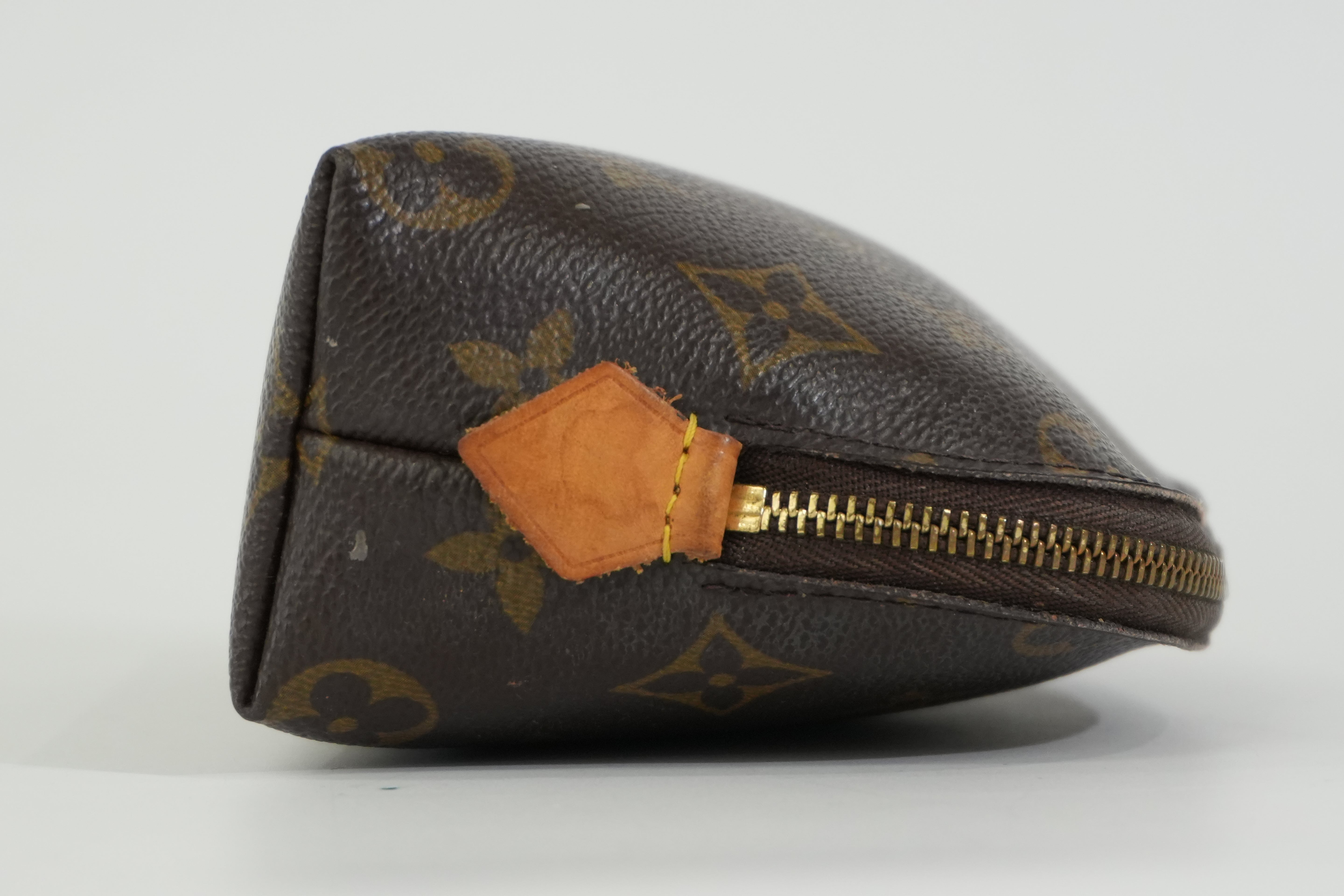 Pre-owned Louis Vuitton Monogram Cosmetic Pouch PM
