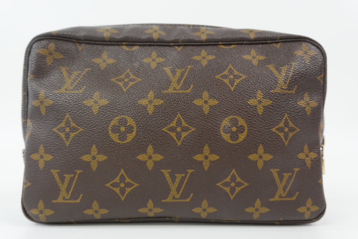 Pre-Owned Louis Vuitton Trousse 23 Monogram