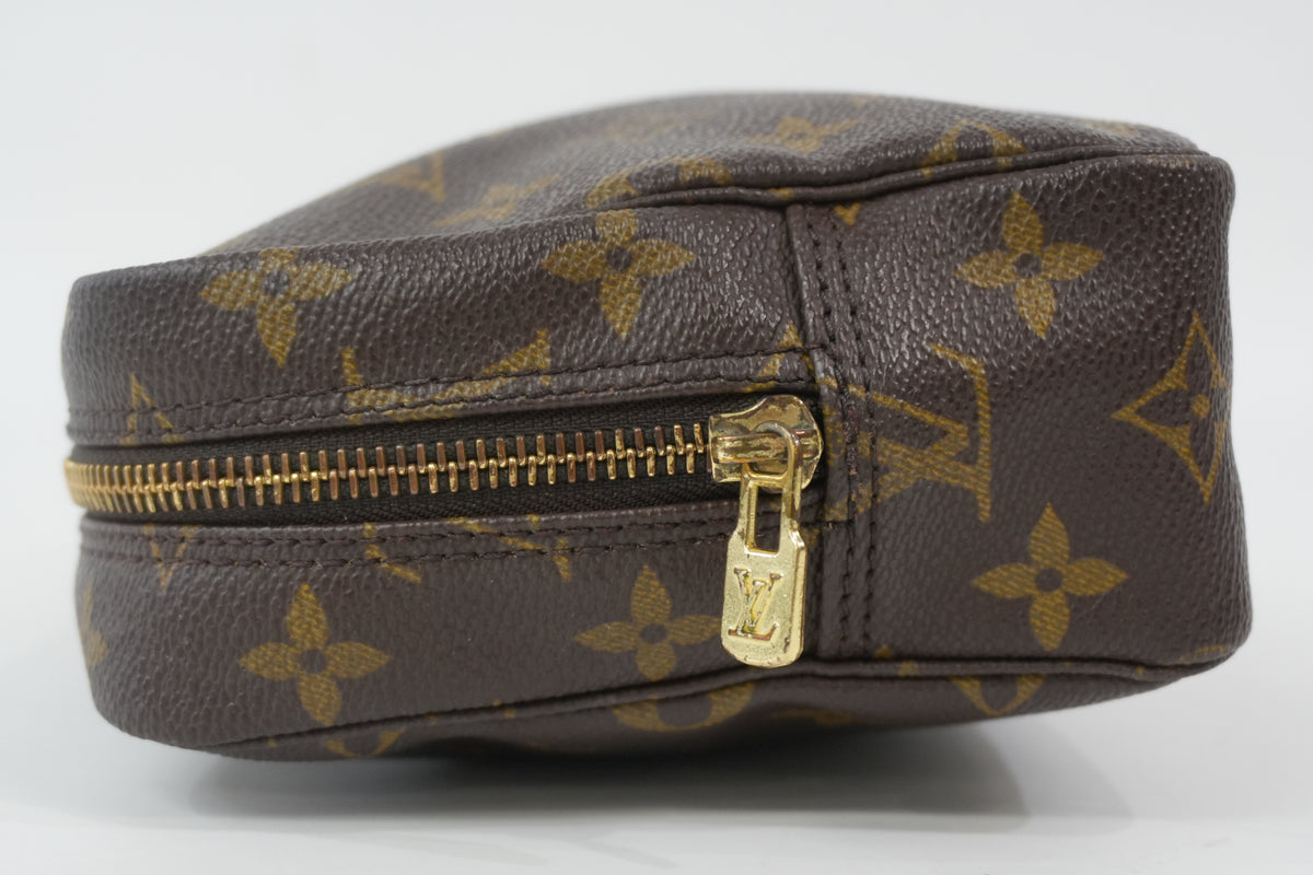 Pre-Owned Louis Vuitton Trousse 23 Monogram