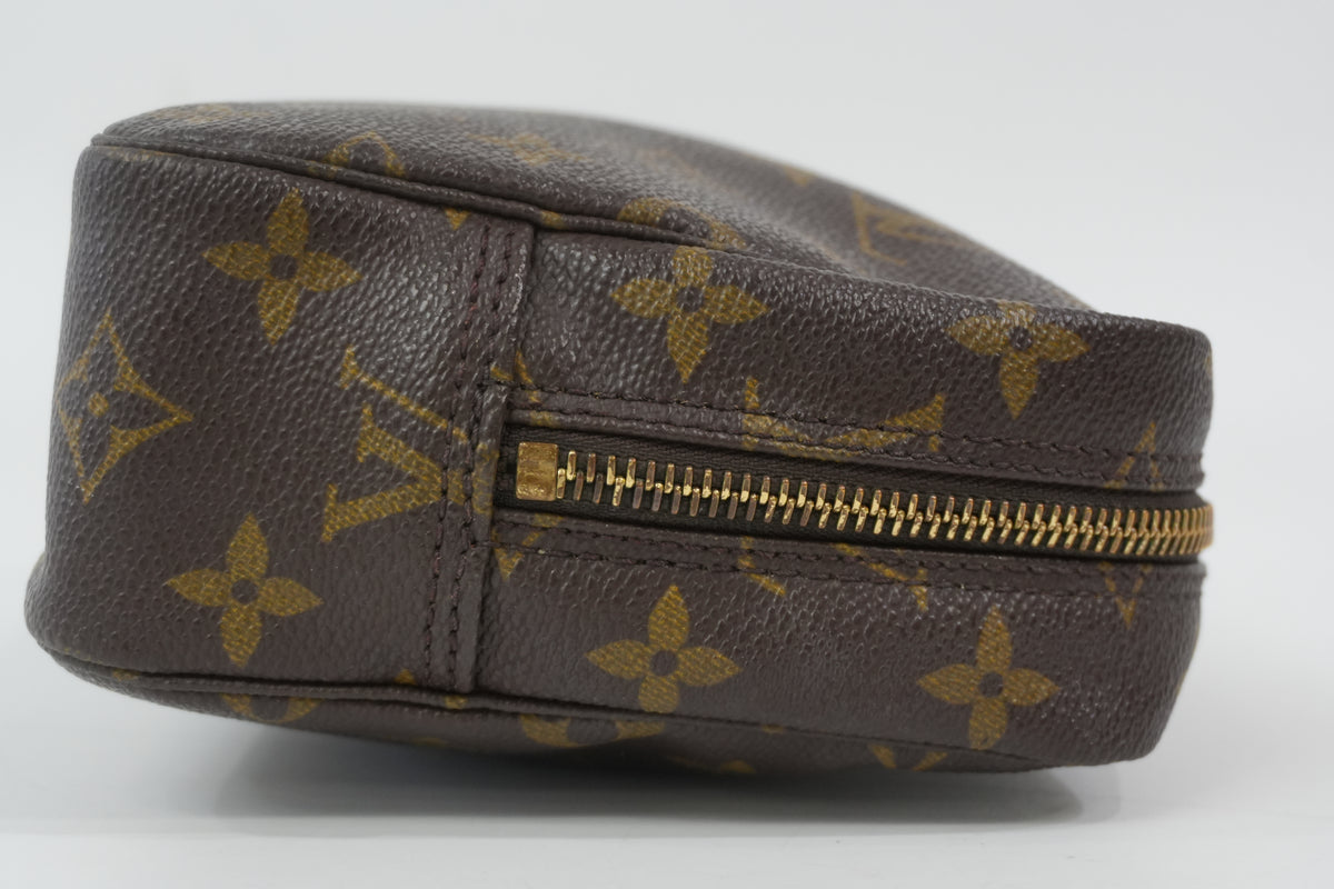 Pre-Owned Louis Vuitton Trousse 23 Monogram