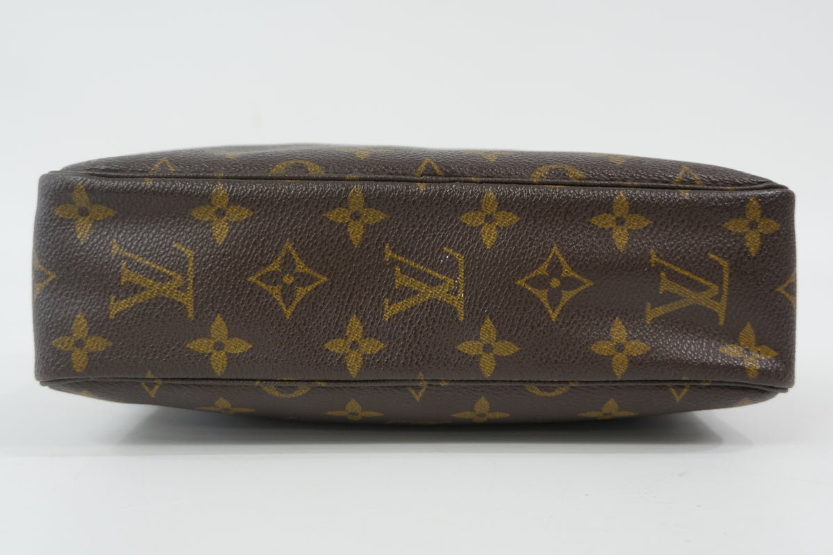 Pre-Owned Louis Vuitton Trousse 23 Monogram