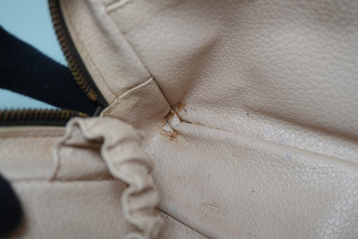 Pre-Owned Louis Vuitton Trousse 23 Monogram