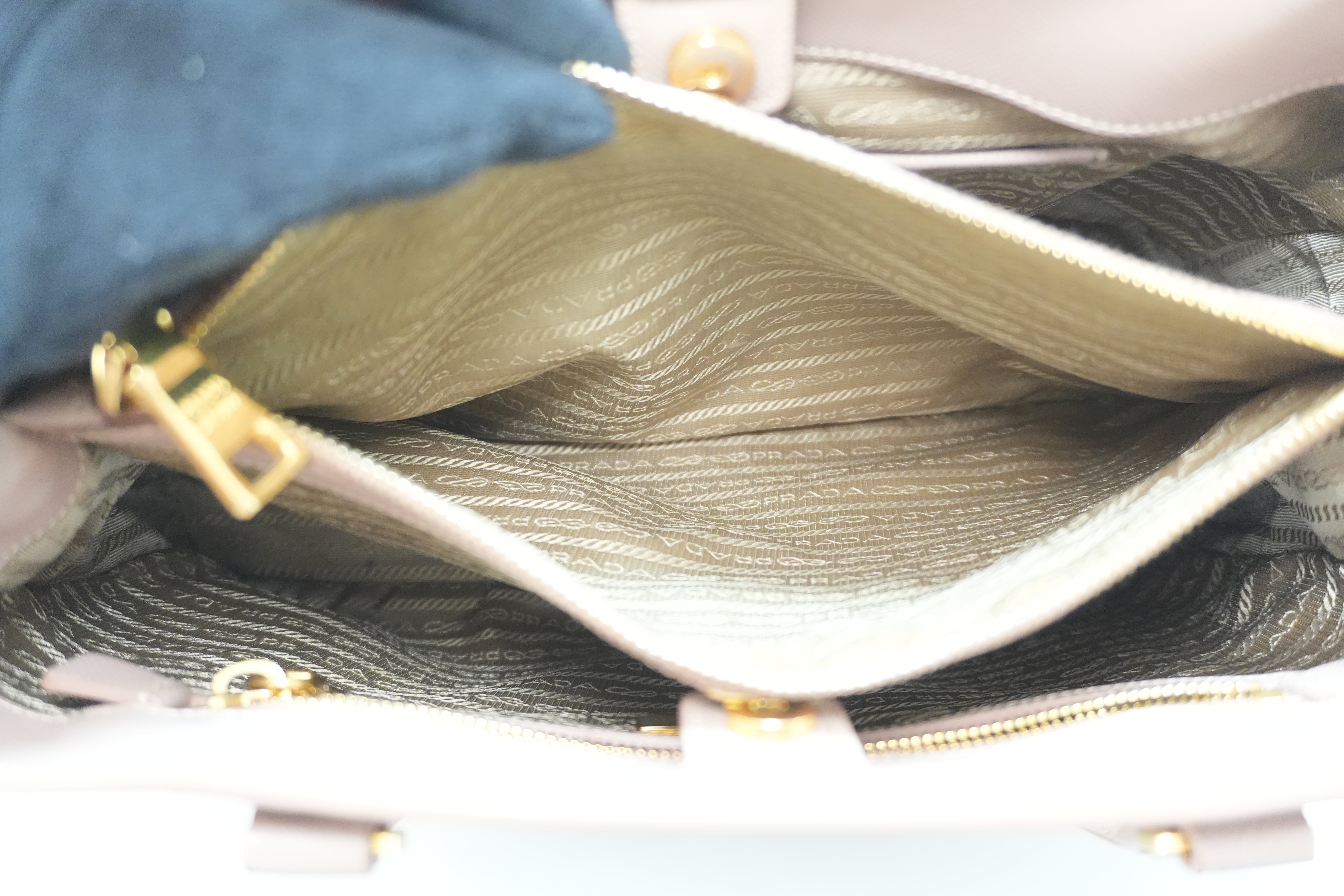Pre-Owned Louis Vuitton Trousse 23 Monogram