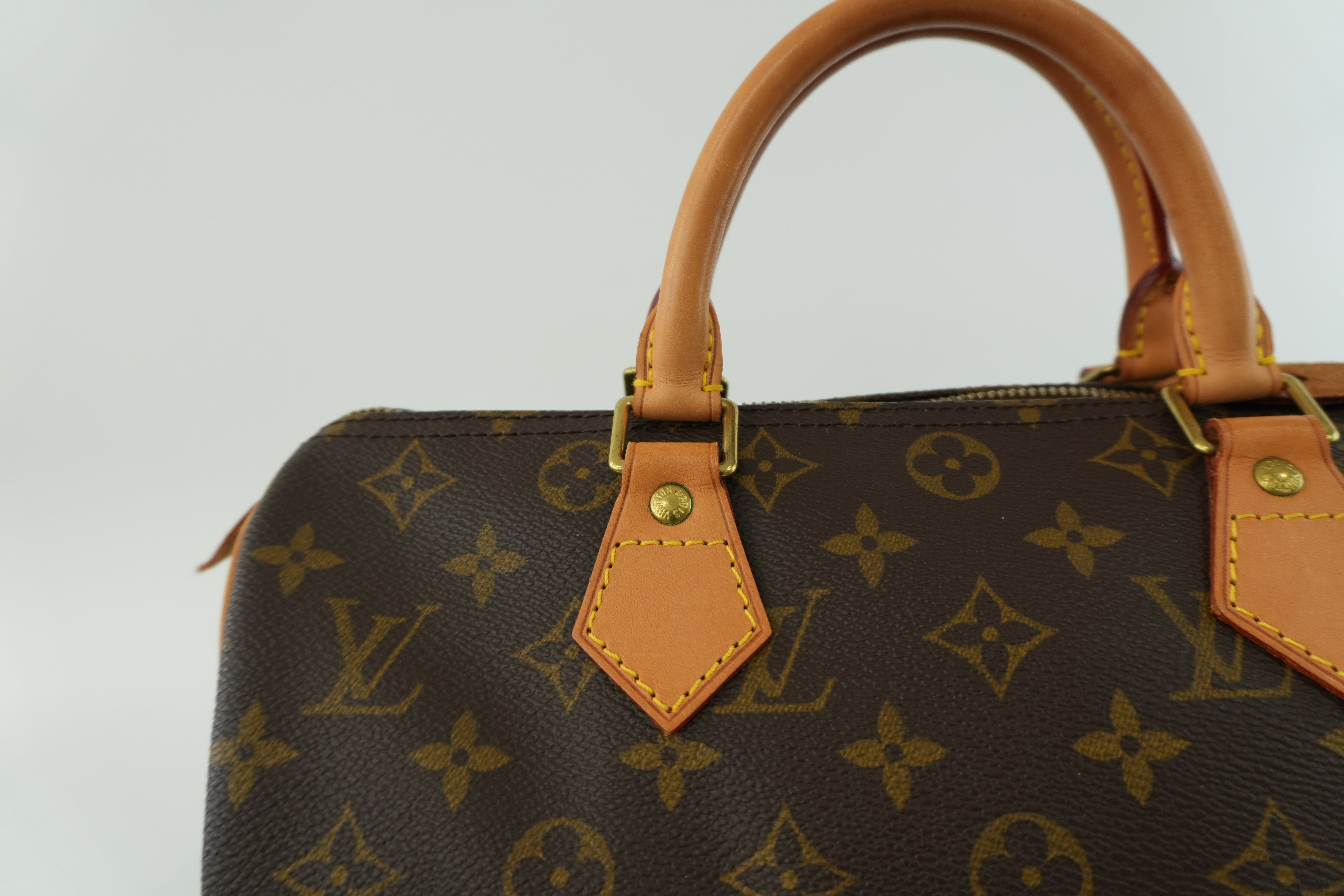 Louis Vuitton Monogram Speedy 30 Handbag Used