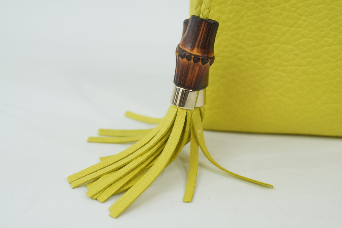 Pre-owned Gucci Bamboo Clutch Neon Green