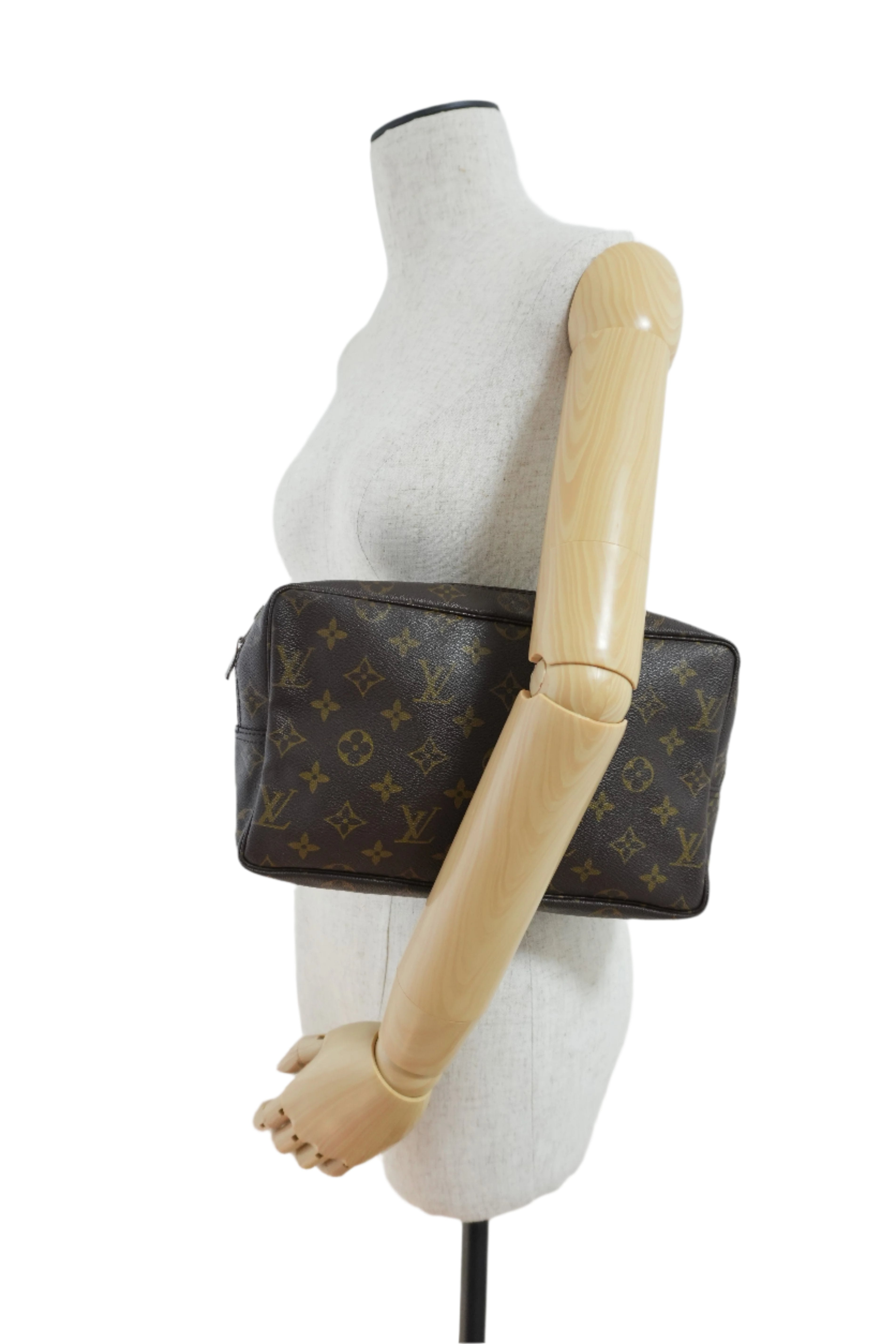 Louis Vuitton Monogram Trousse 28 Brown Used