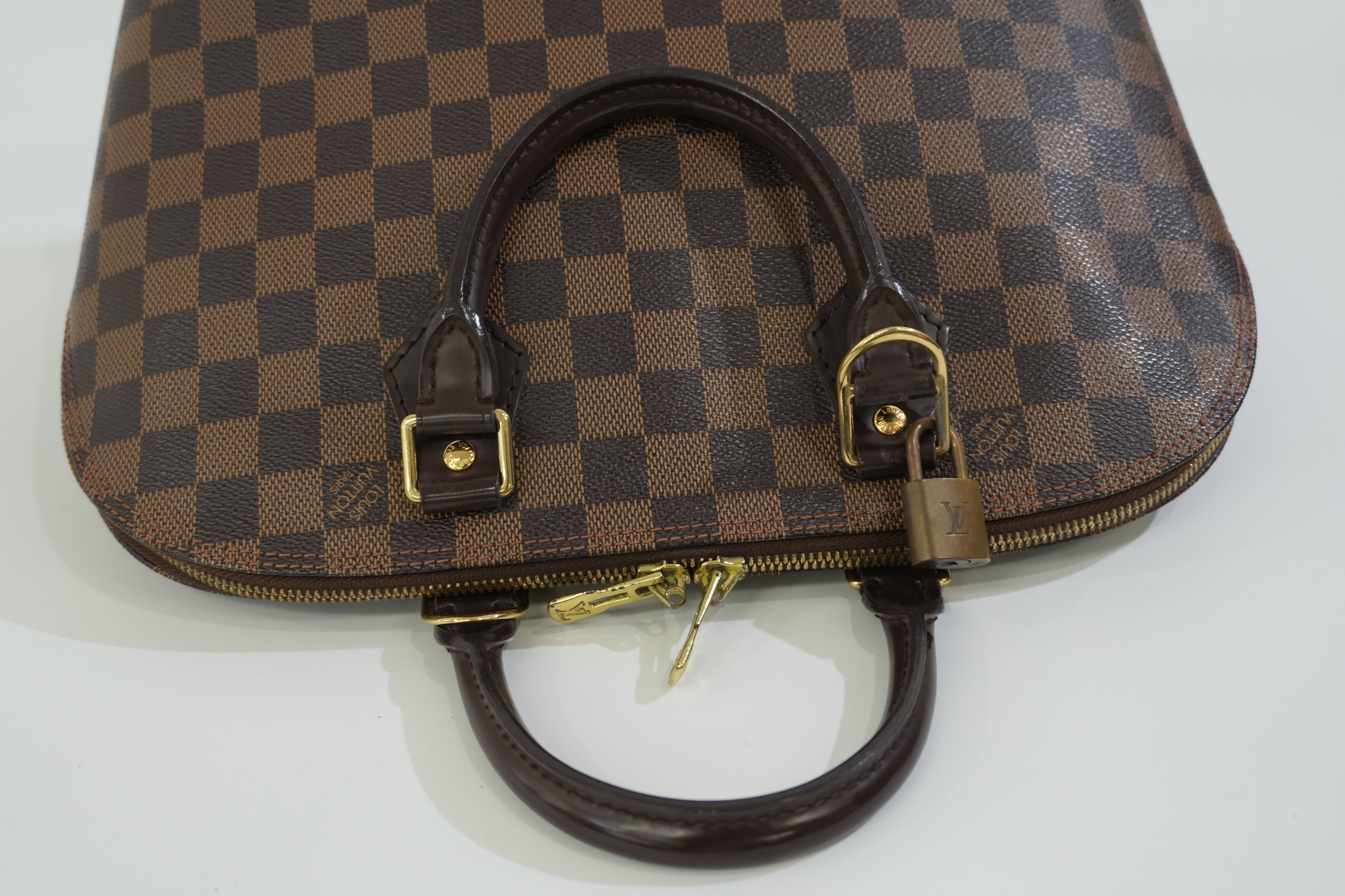 Pre-owned Louis Vuitton Damier Ebene Alma Handbag