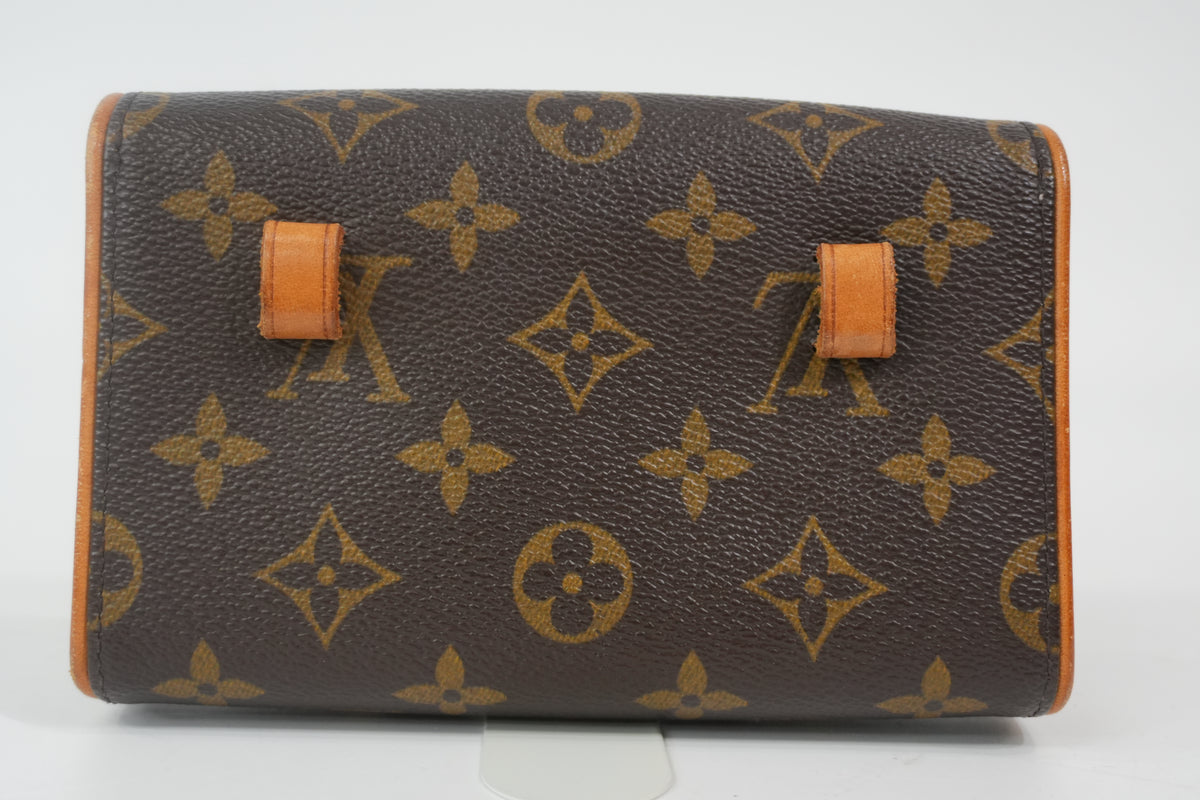 Pre-Owned Louis Vuitton Monogram Pochette Florentine Missing Belt