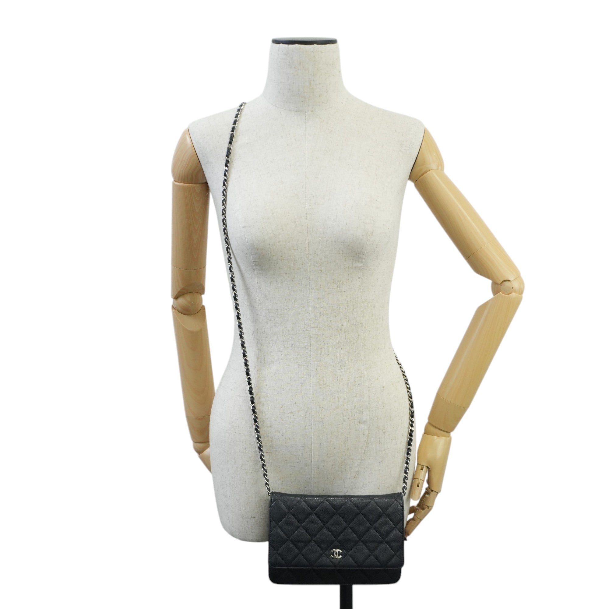 Chanel Caviar Wallet on Chain Used