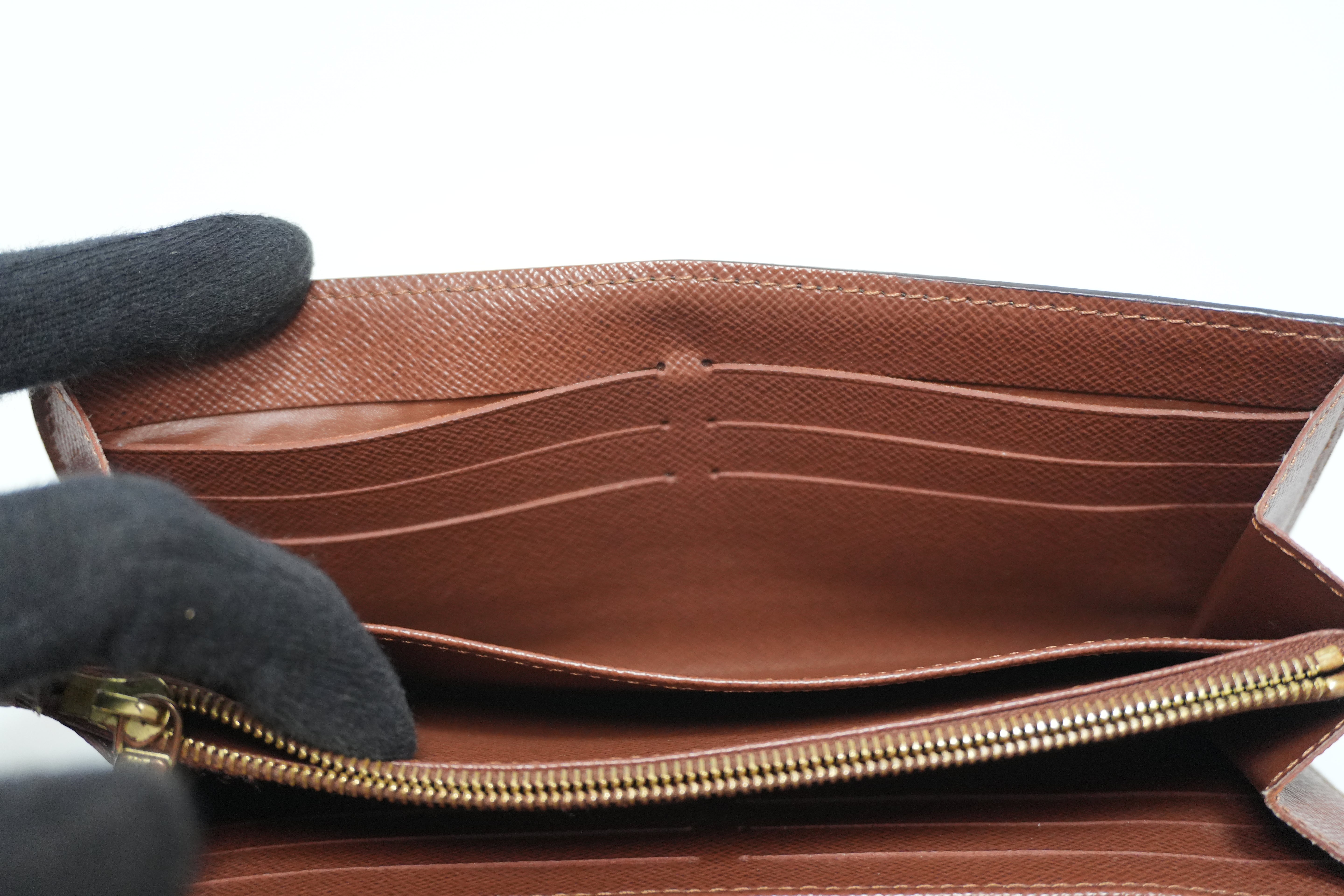 Louis Vuitton Monogram New Model Sarah Wallet Brown Used