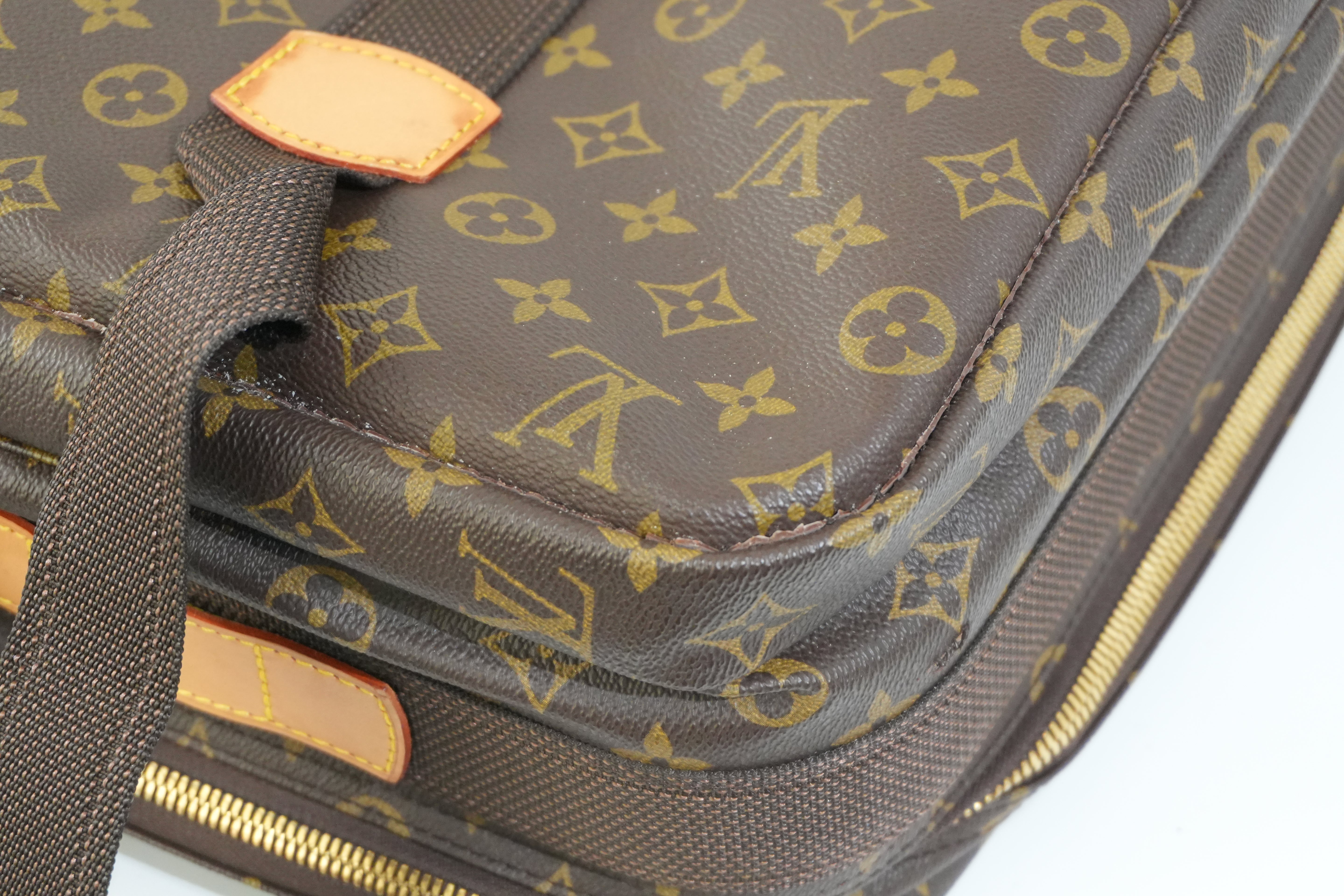 Pre-owned Louis Vuitton Satellite 60 Suitcase