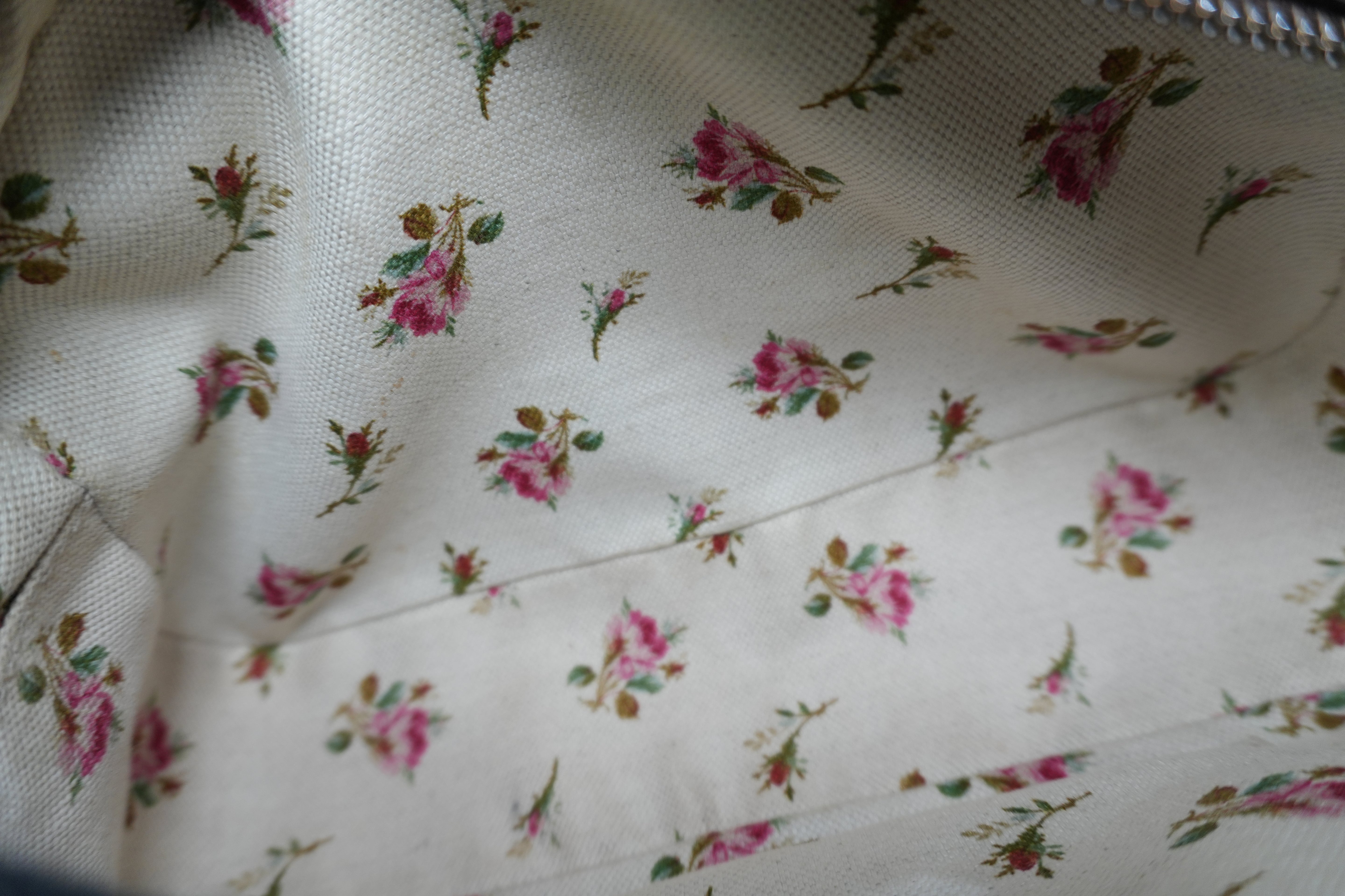 Pre-owned Gucci Canvas Supreme Neo Shoulder Bag Brown