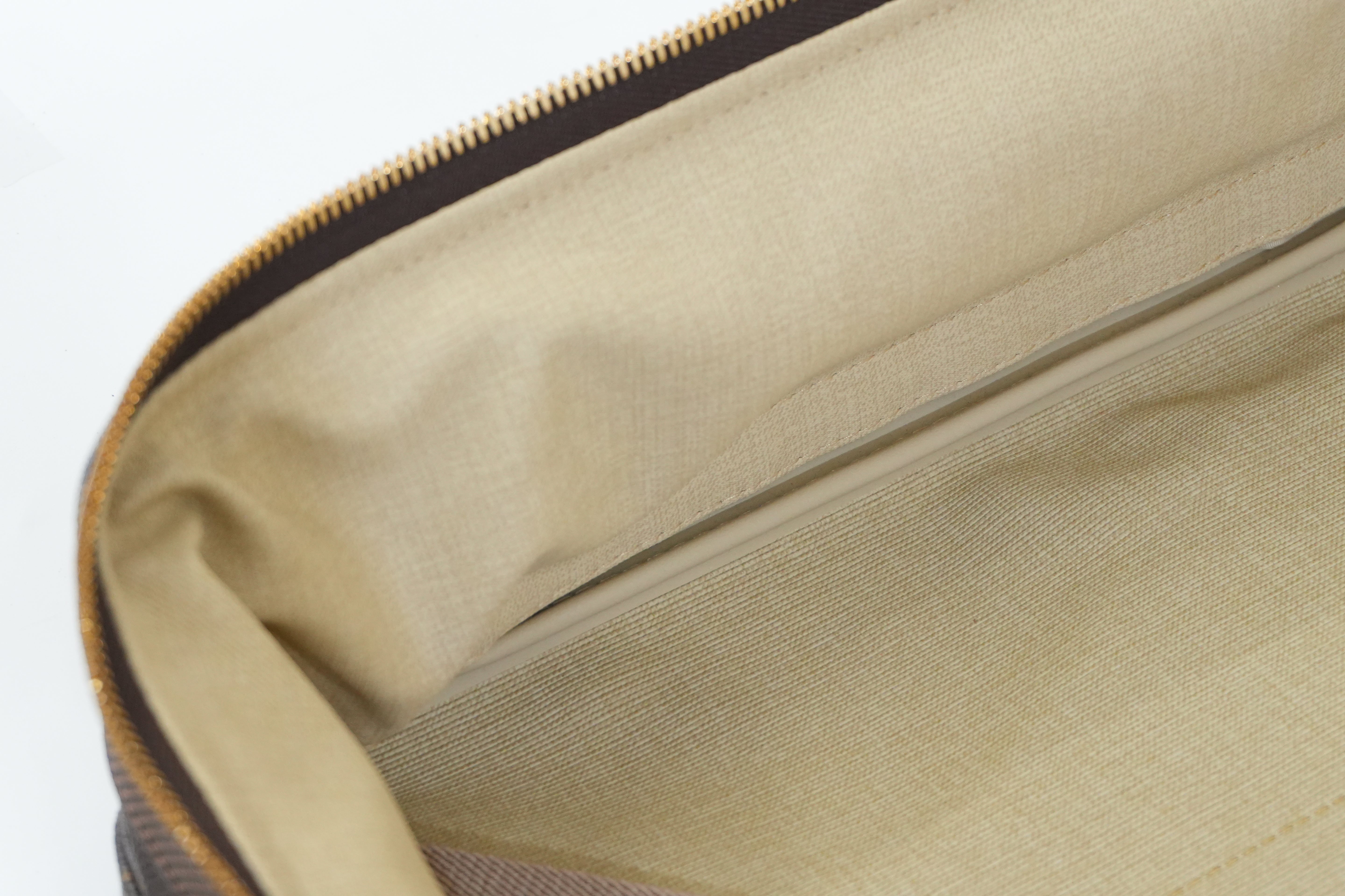Pre-owned Louis Vuitton Satellite 60 Suitcase