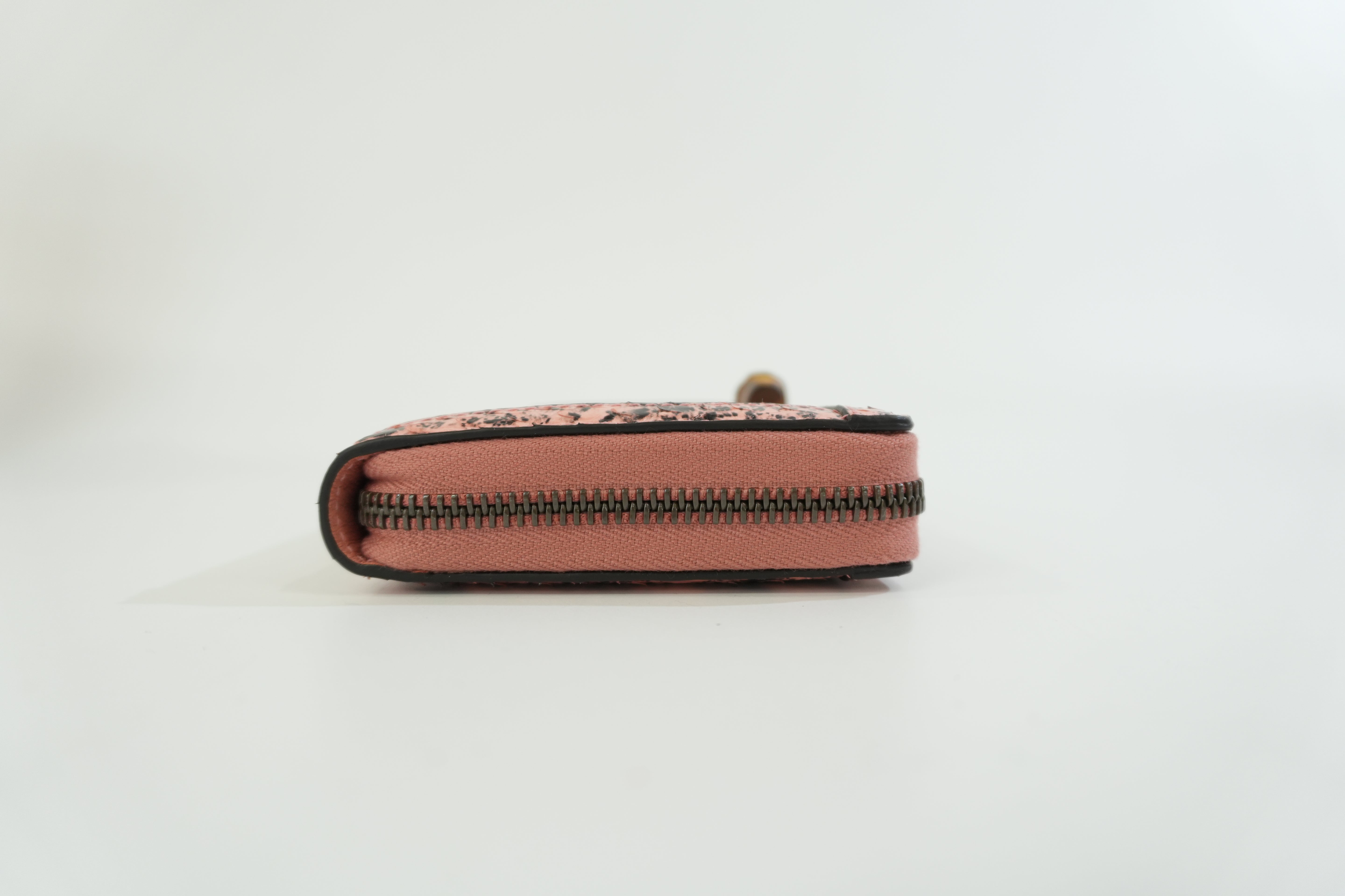 Pre-owned Gucci Snakeskin Leather Zippy Wallet Pink