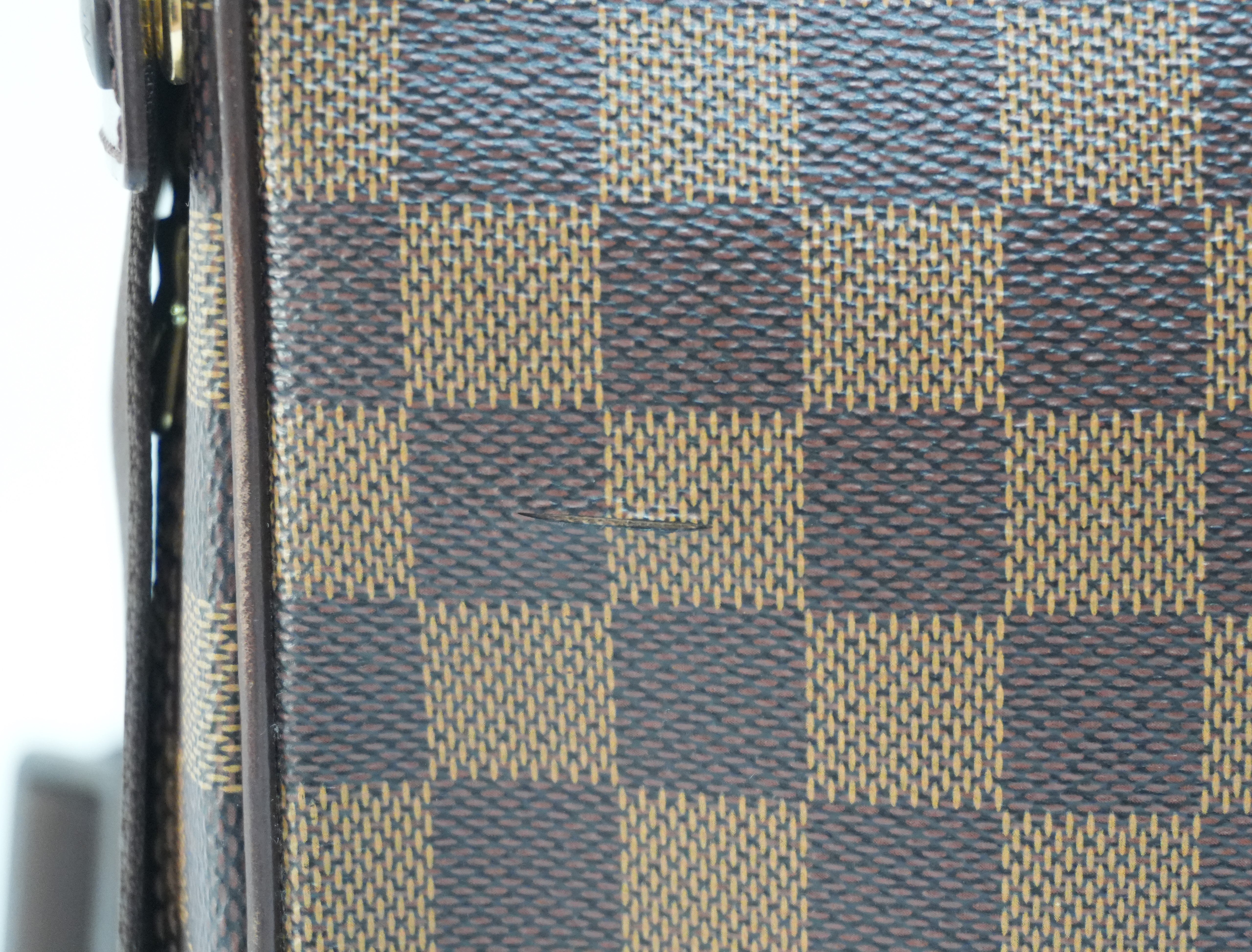 ルイ・ヴィトン ダミエ・エベヌ オラフ メッセンジャーバッグ 中古