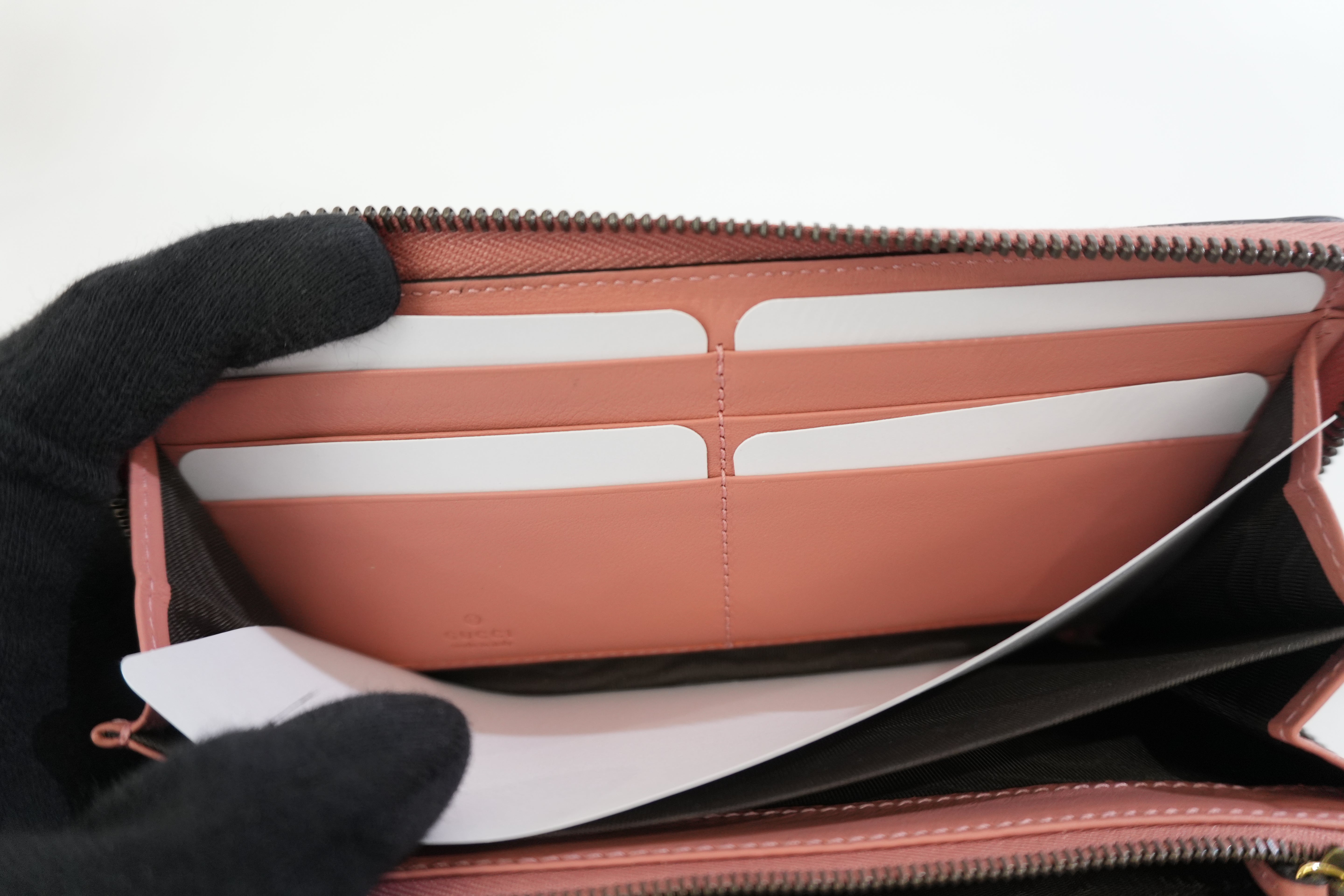 Pre-owned Gucci Snakeskin Leather Zippy Wallet Pink