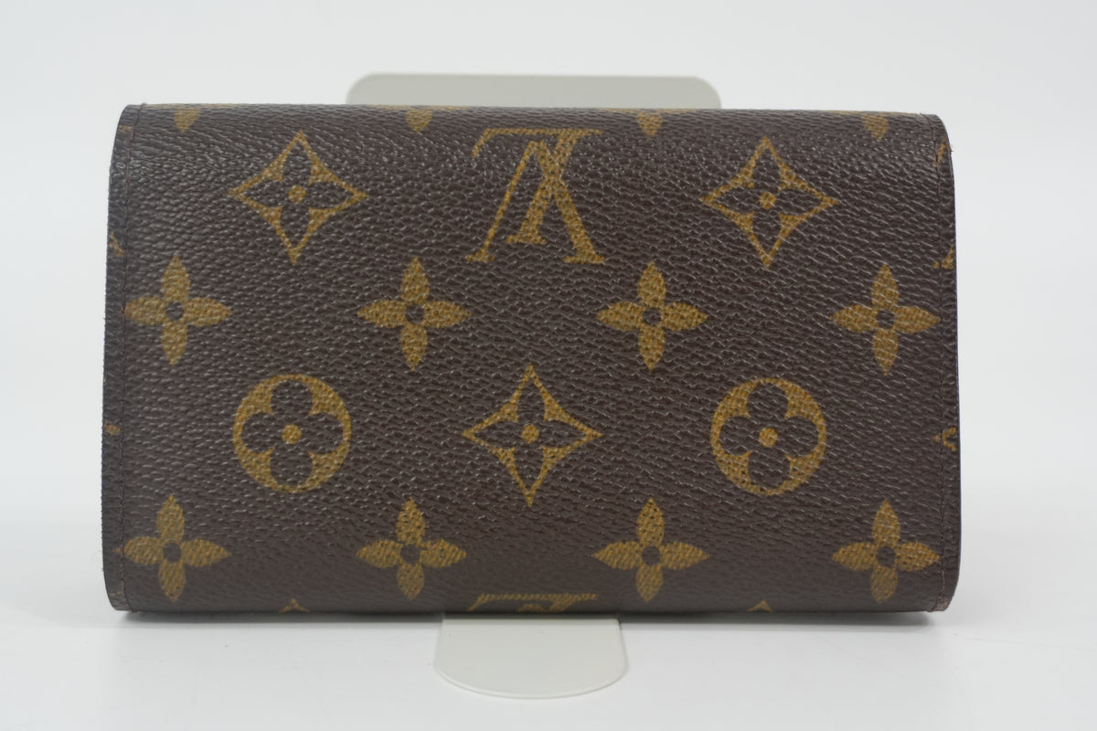 Pre-Owned Louis Vuitton Monogram Short Wallet