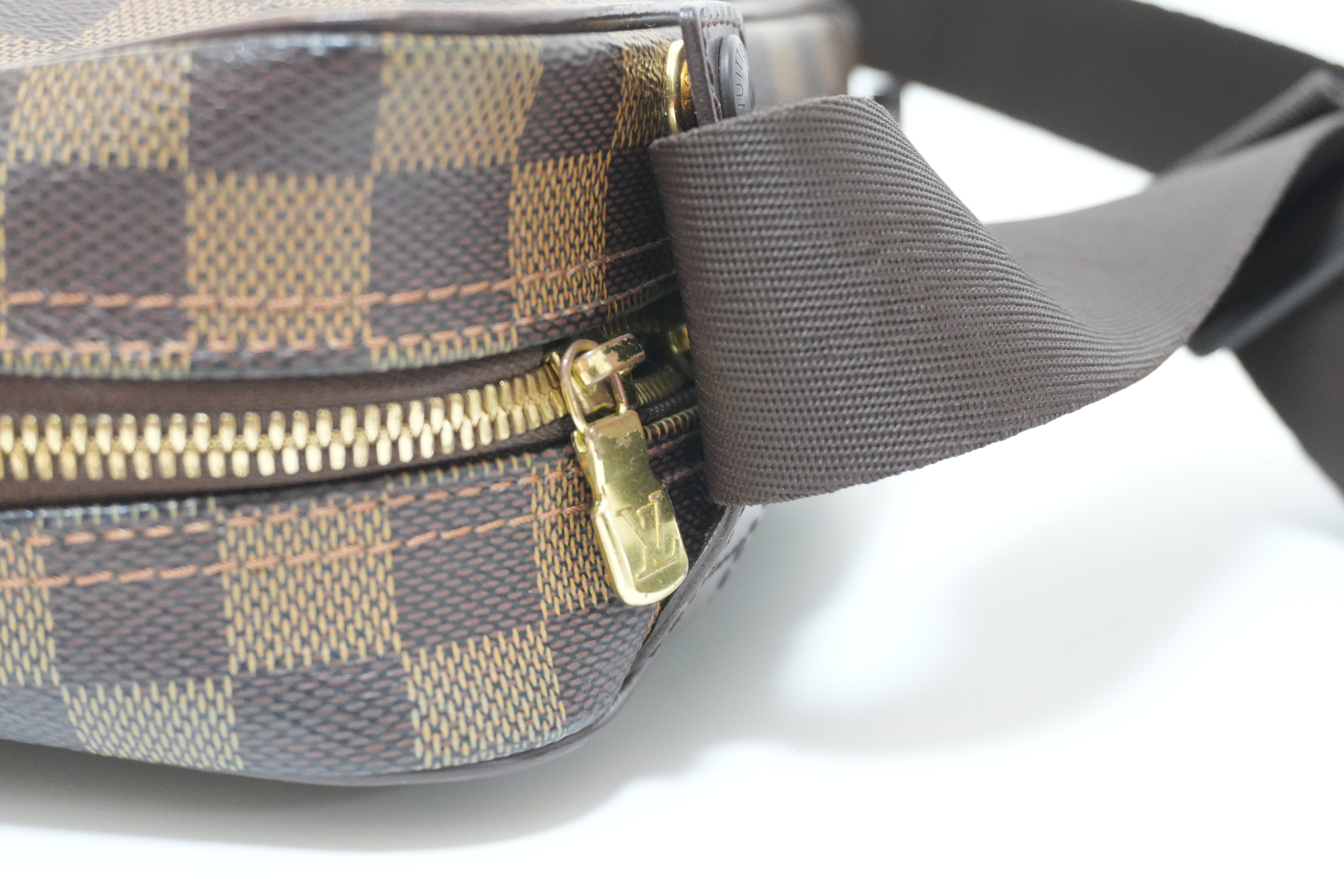 ルイ・ヴィトン ダミエ・エベヌ オラフ メッセンジャーバッグ 中古