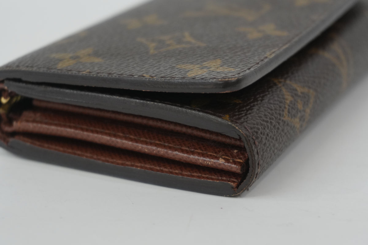 Pre-Owned Louis Vuitton Monogram Short Wallet
