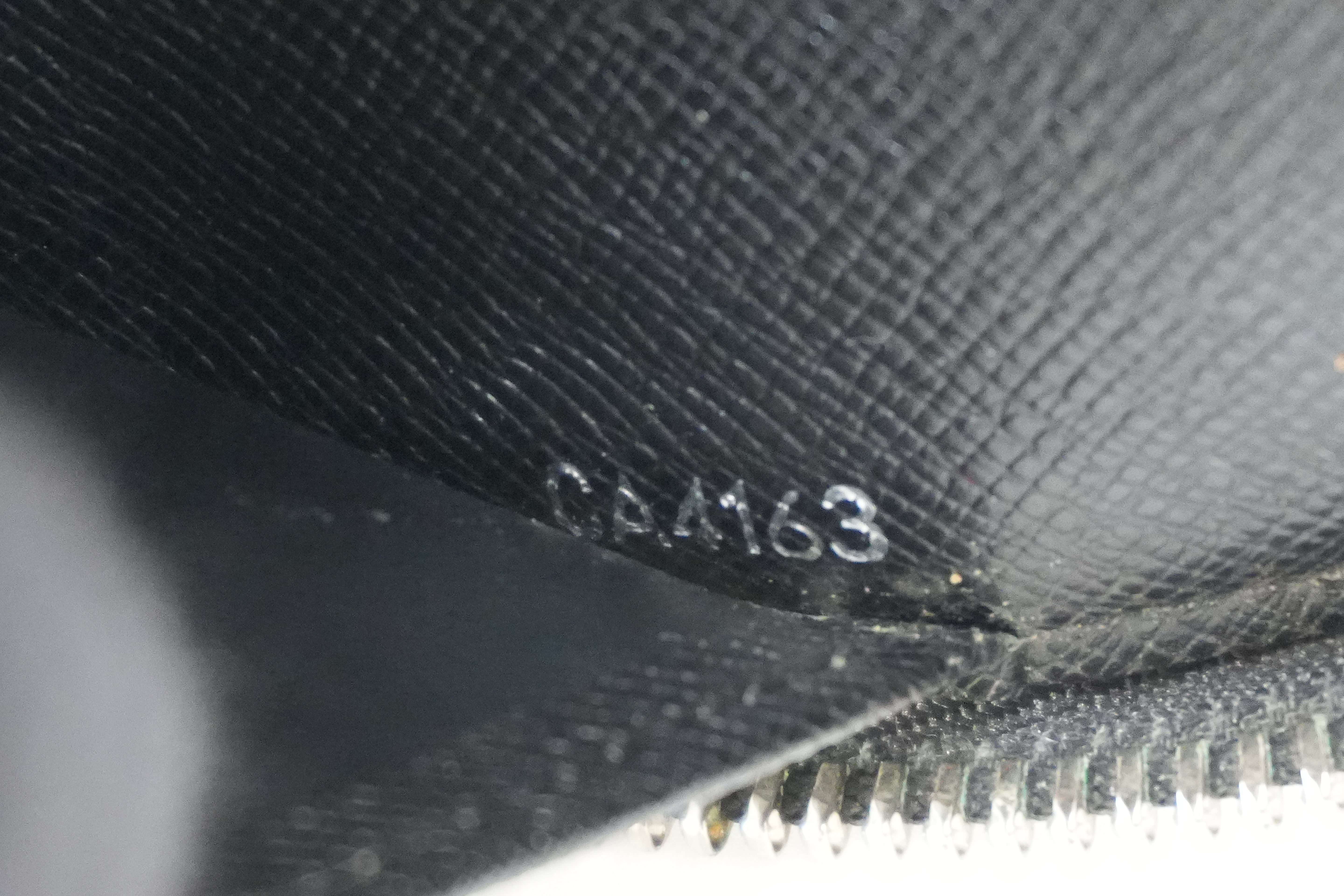 ルイヴィトン ダミエグラフィット ジッパーオーガナイザー 中古