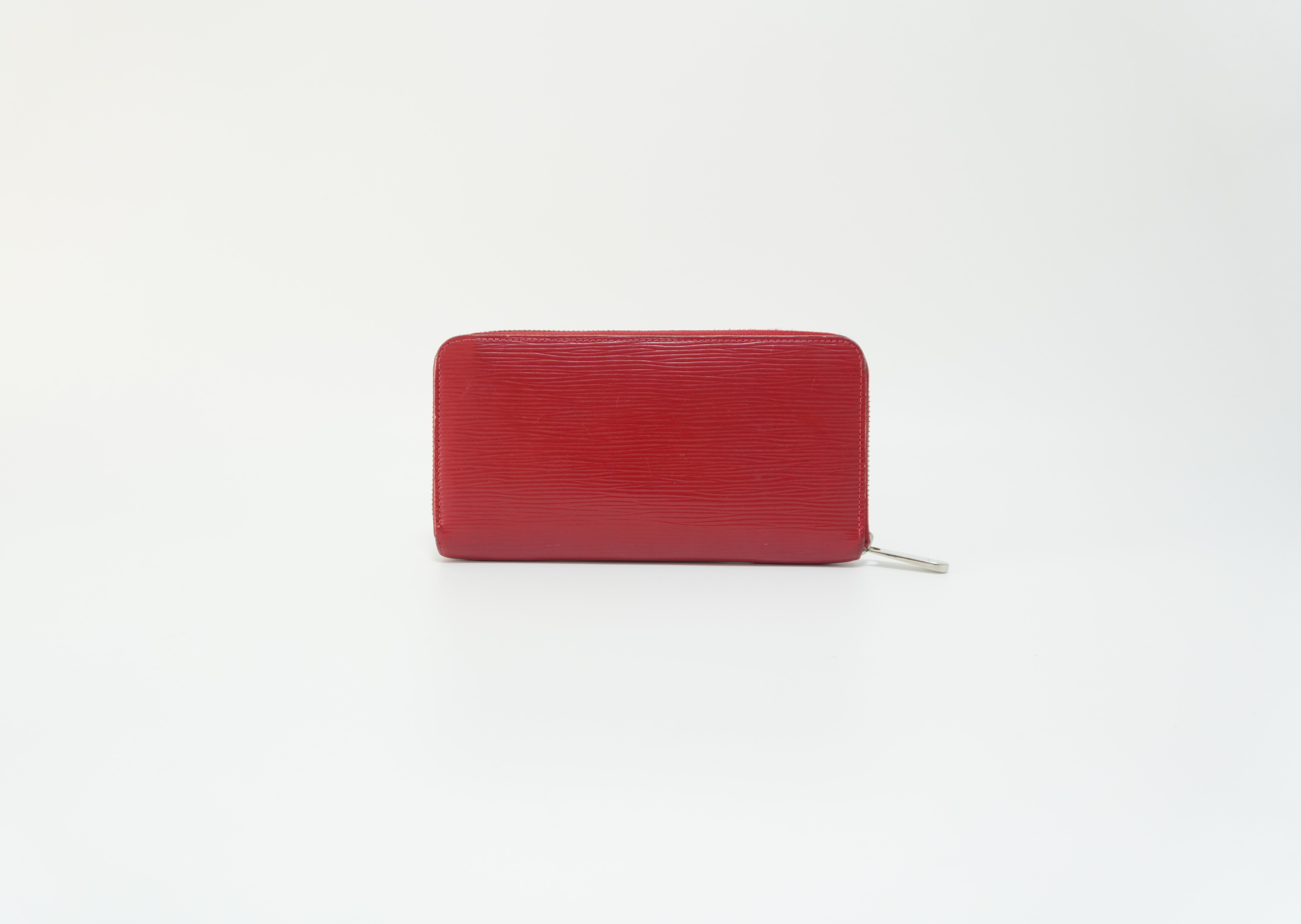 ルイヴィトン エピ ジッピー ロングウォレット レッド 中古