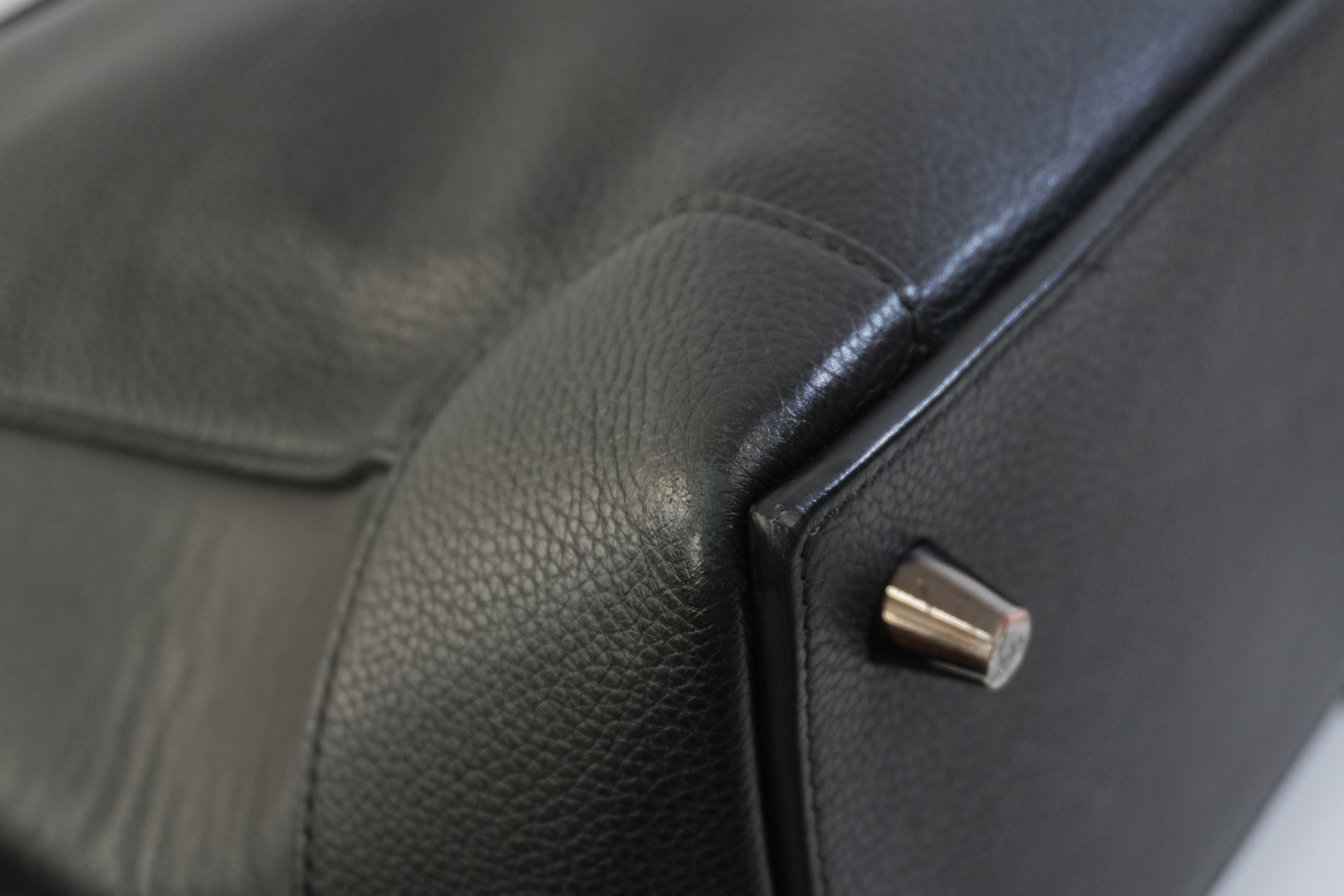 Pre-owned Christian Louboutin Leather Eloise Fringes and Spike Hobo Shoulder Bag Black