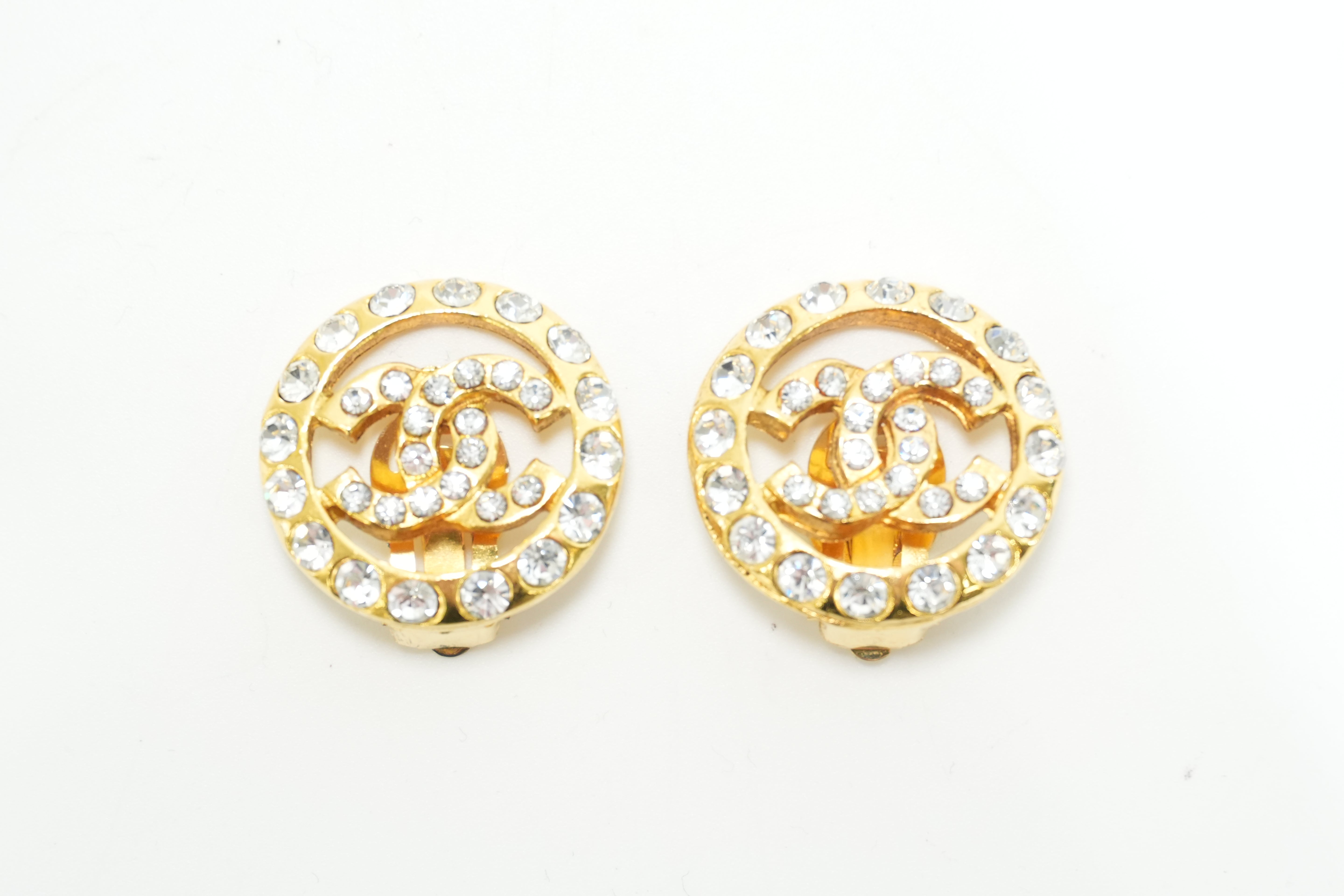 Pre-owned Chanel CC Earrings Gold tone