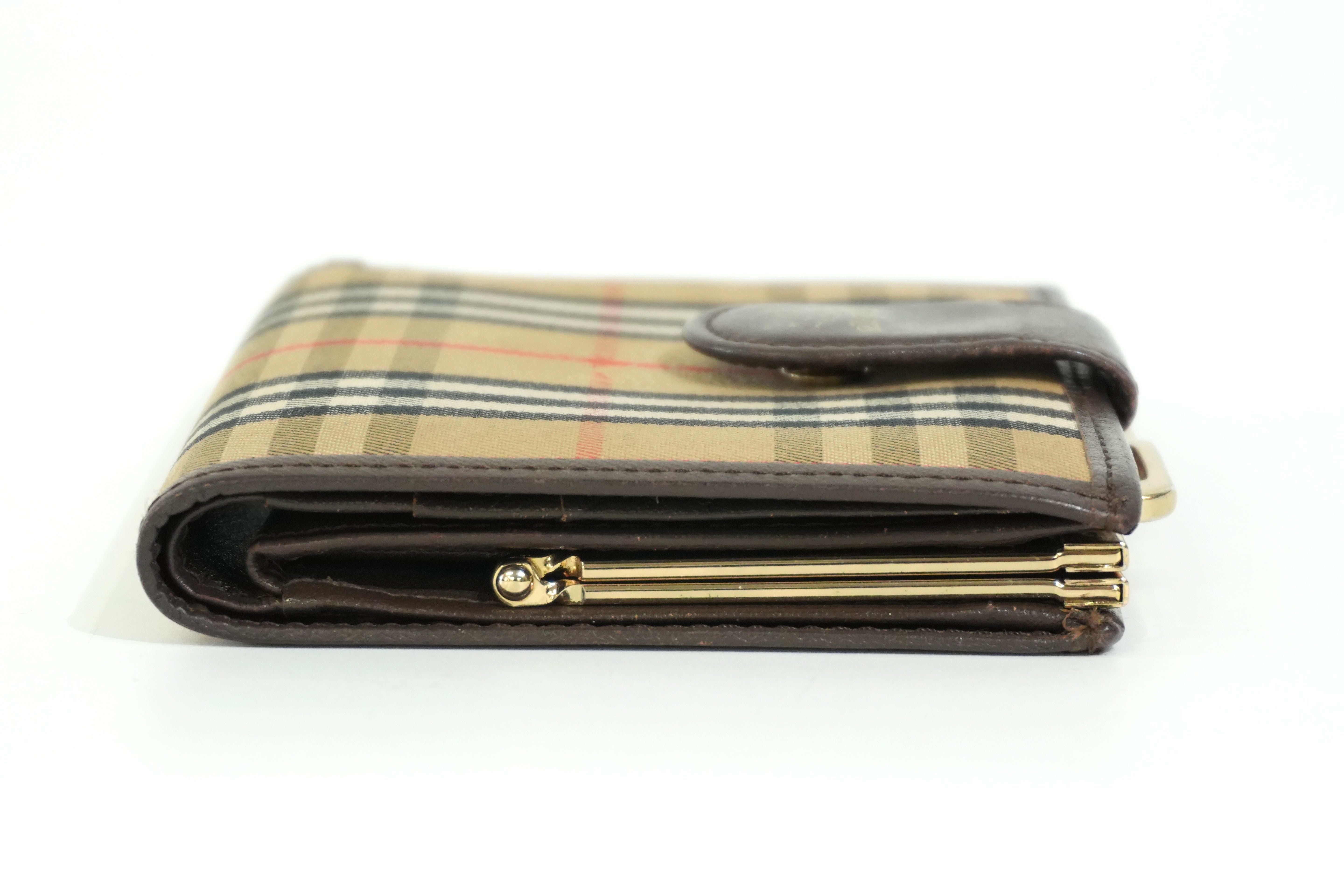 Pre-owned Burberry Haymarket Compact Wallet Brown