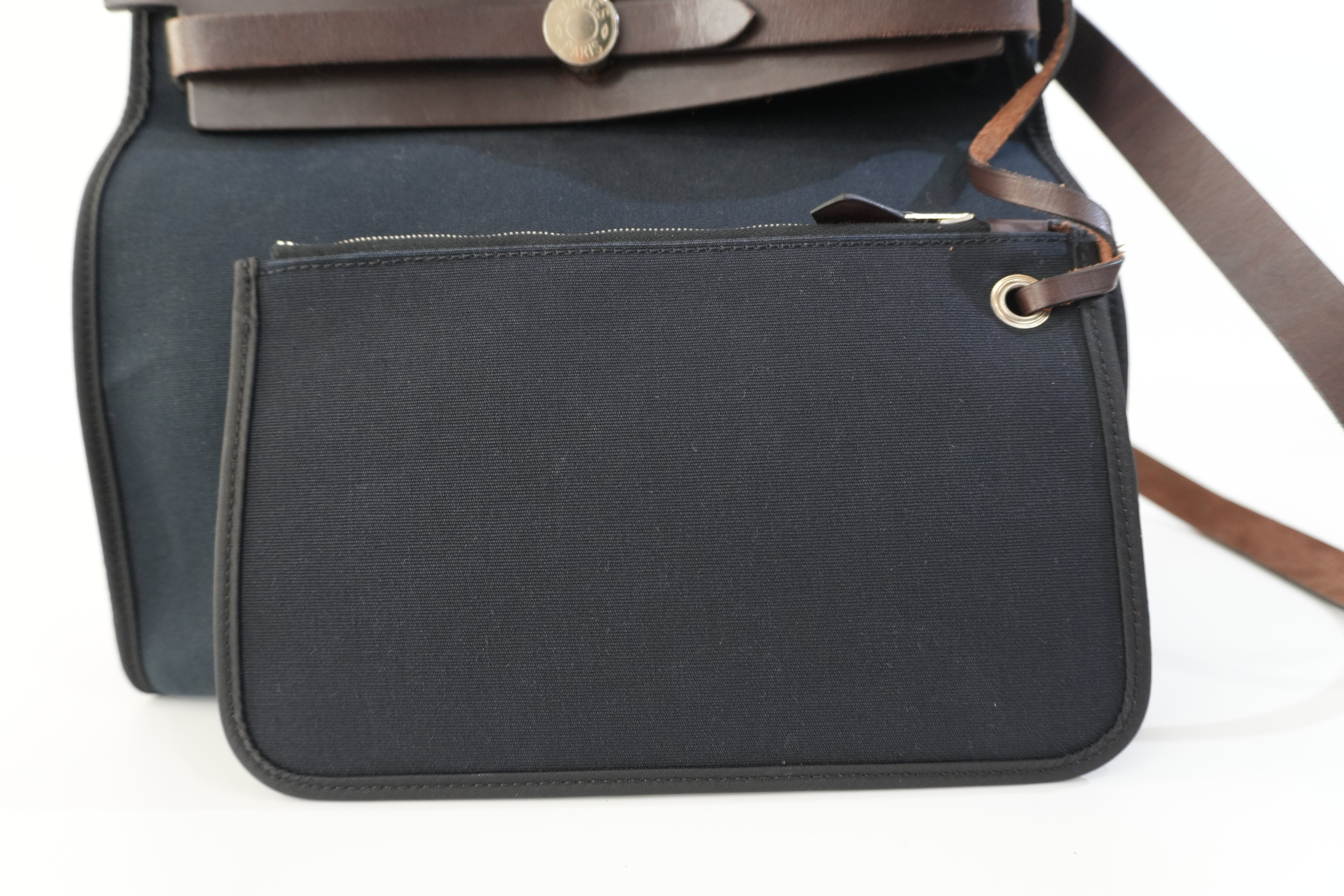 Pre-owned Hermes Canvas Herzip Tote Bag Black