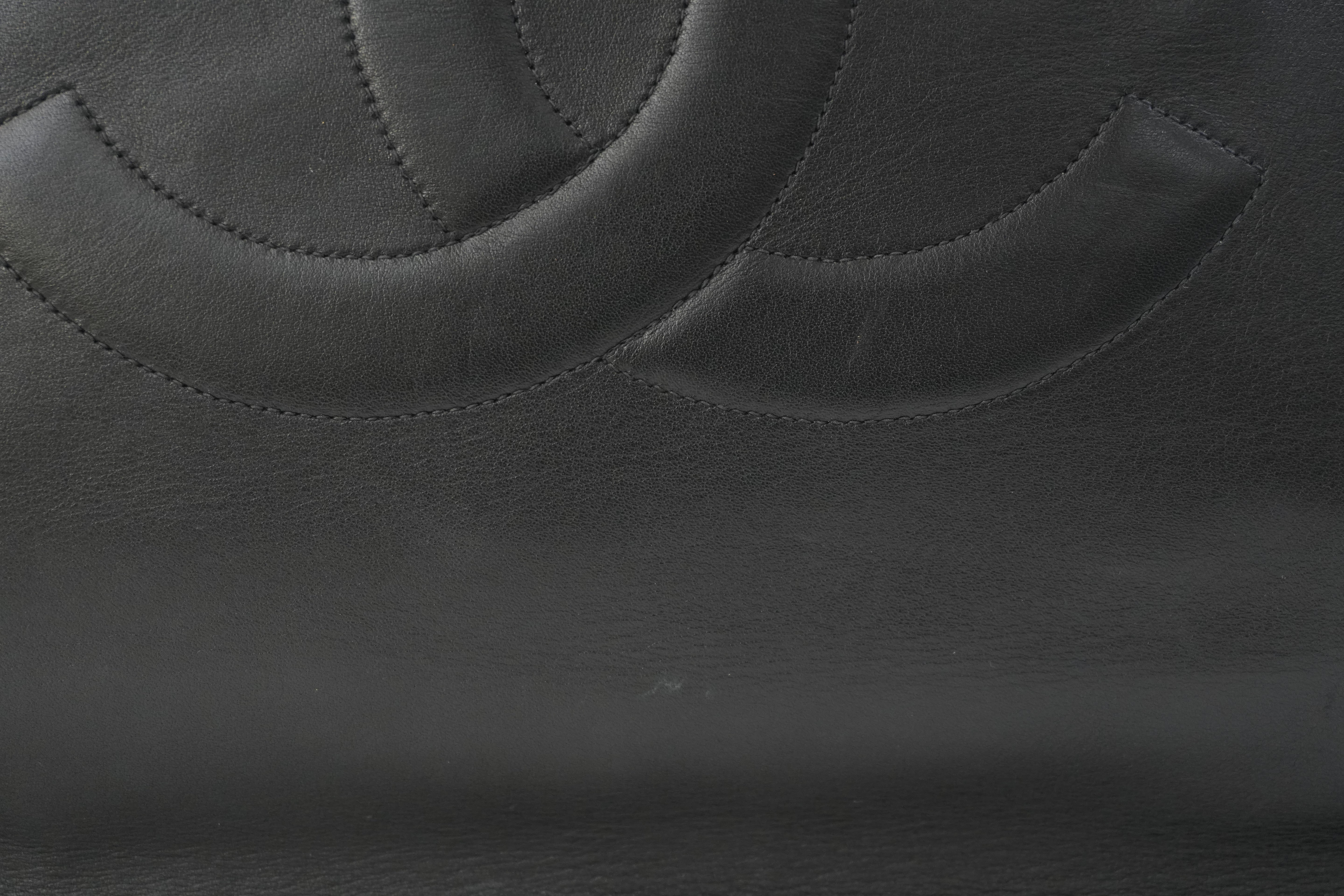 Pre-owned Chanel Lambskin Leather Chain Tote Bag Black