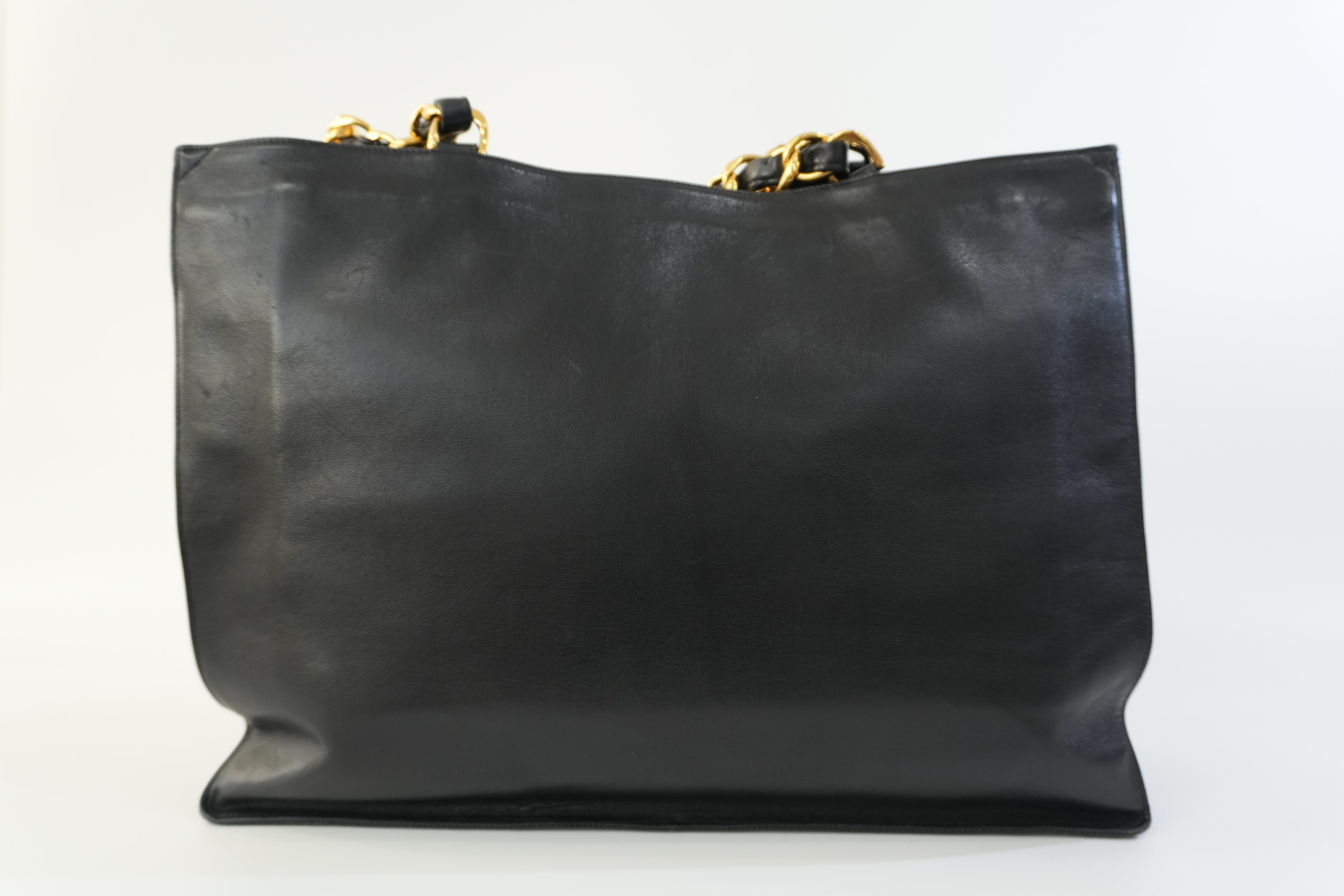 Pre-owned Chanel Lambskin Leather Chain Tote Bag Black