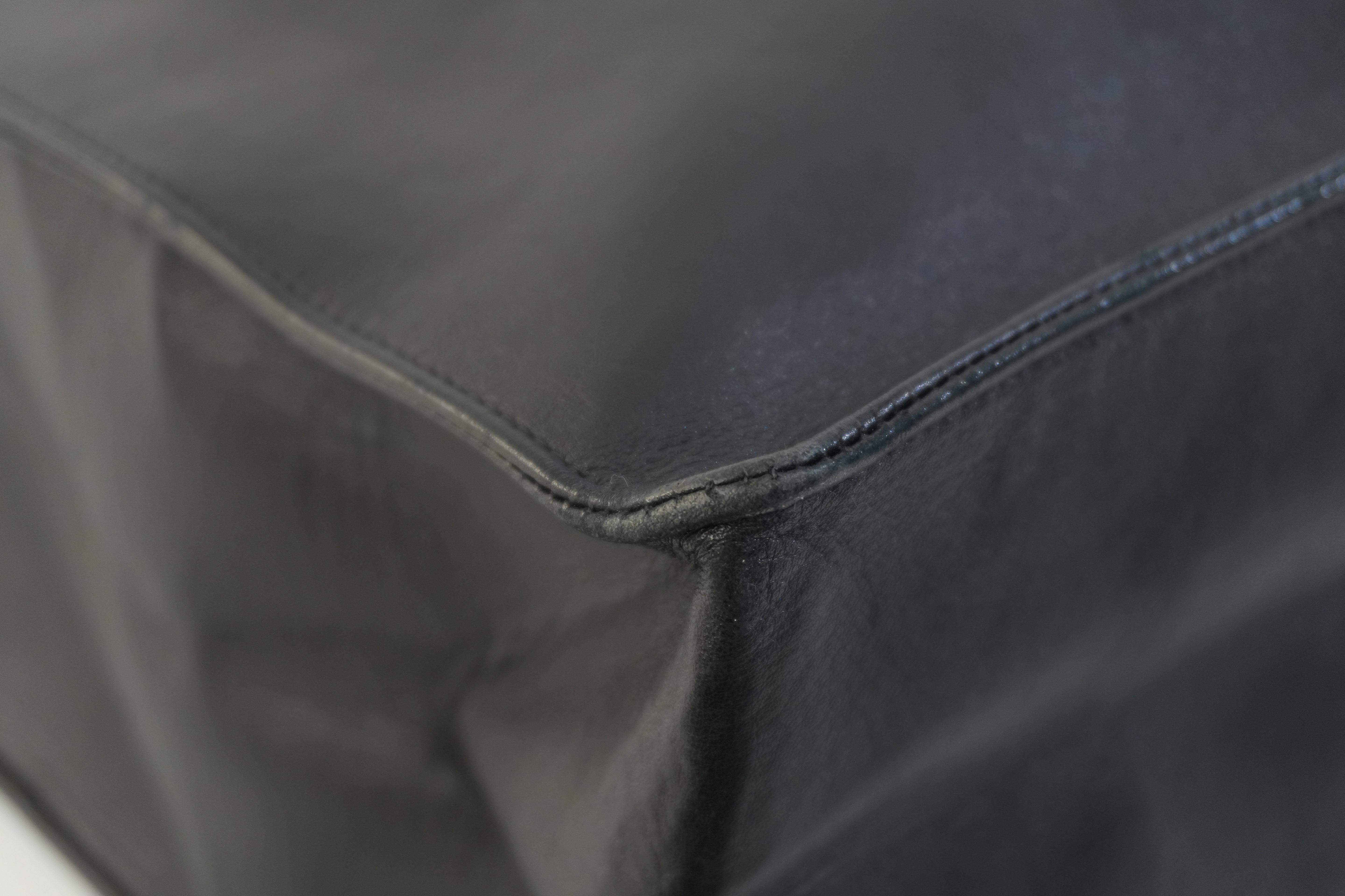 Pre-owned Chanel Lambskin Leather Chain Tote Bag Black